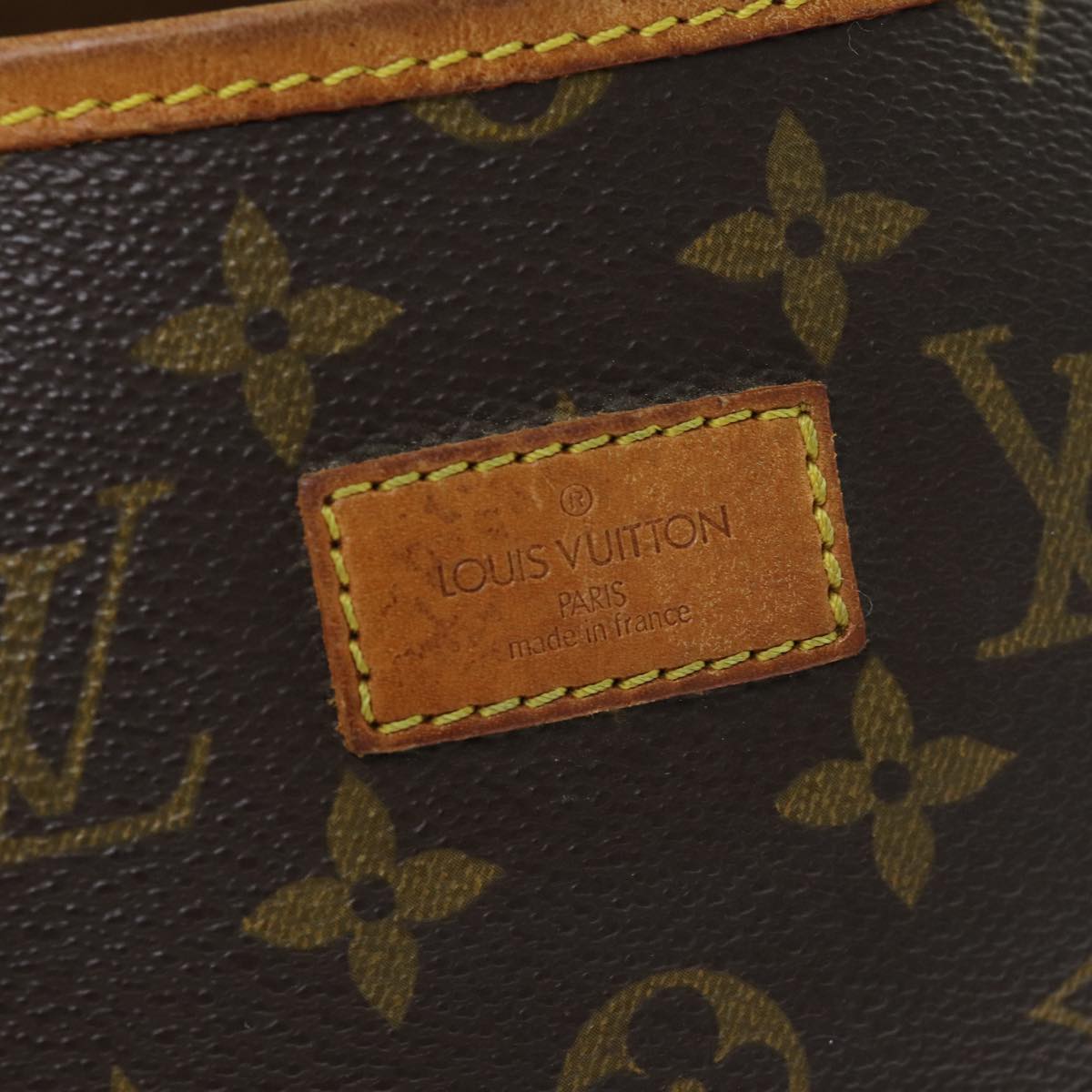 LOUIS VUITTON Monogram Saumur 35 Shoulder Bag M42254 LV Auth 73044