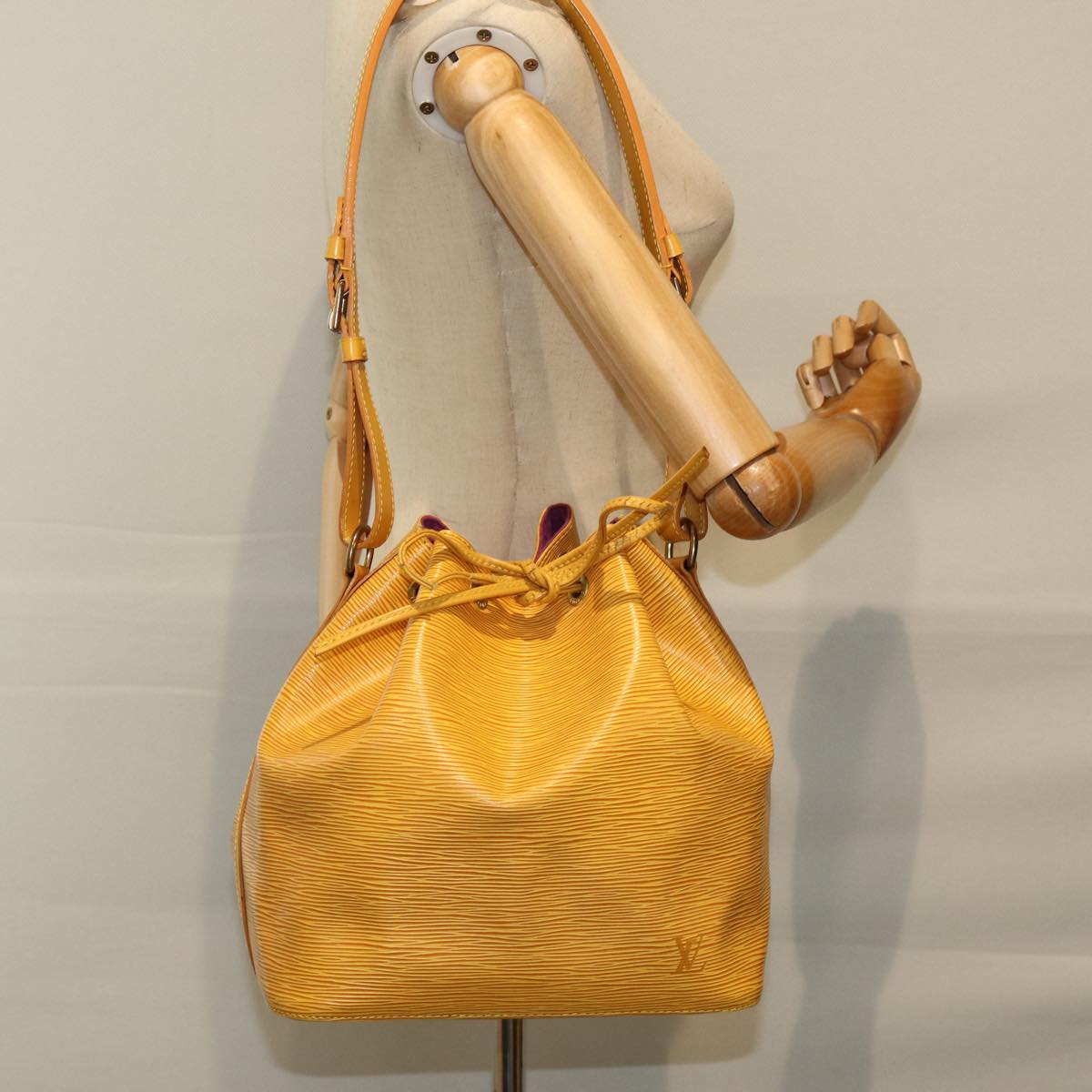 LOUIS VUITTON Epi Petit Noe Shoulder Bag Tassili Yellow M44109 LV Auth 73080