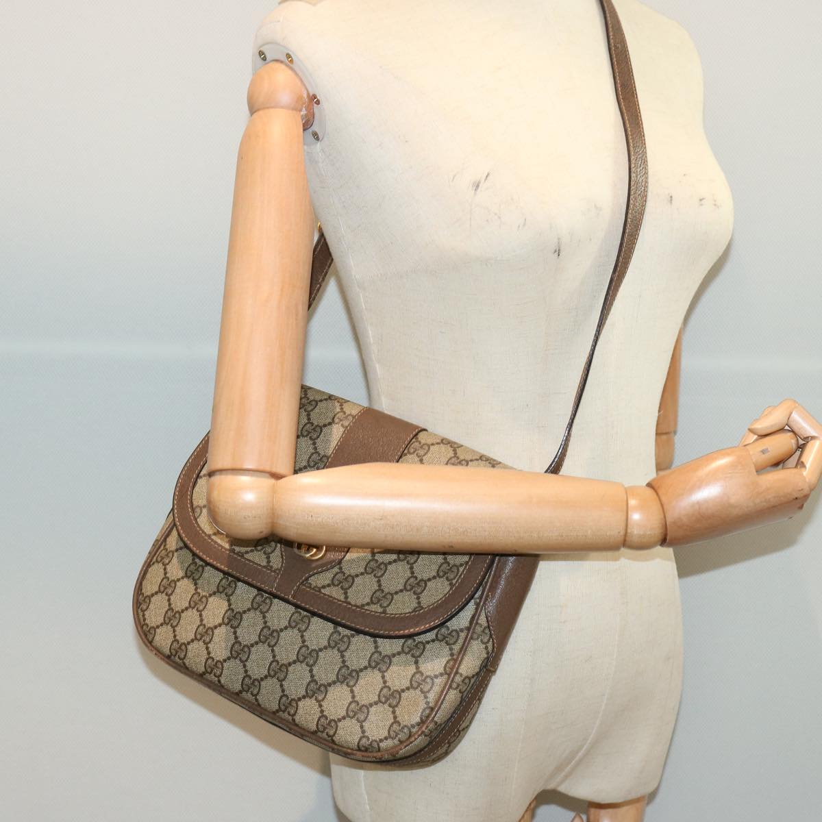 GUCCI GG Supreme Shoulder Bag PVC Beige 001 41 4425 Auth 73228