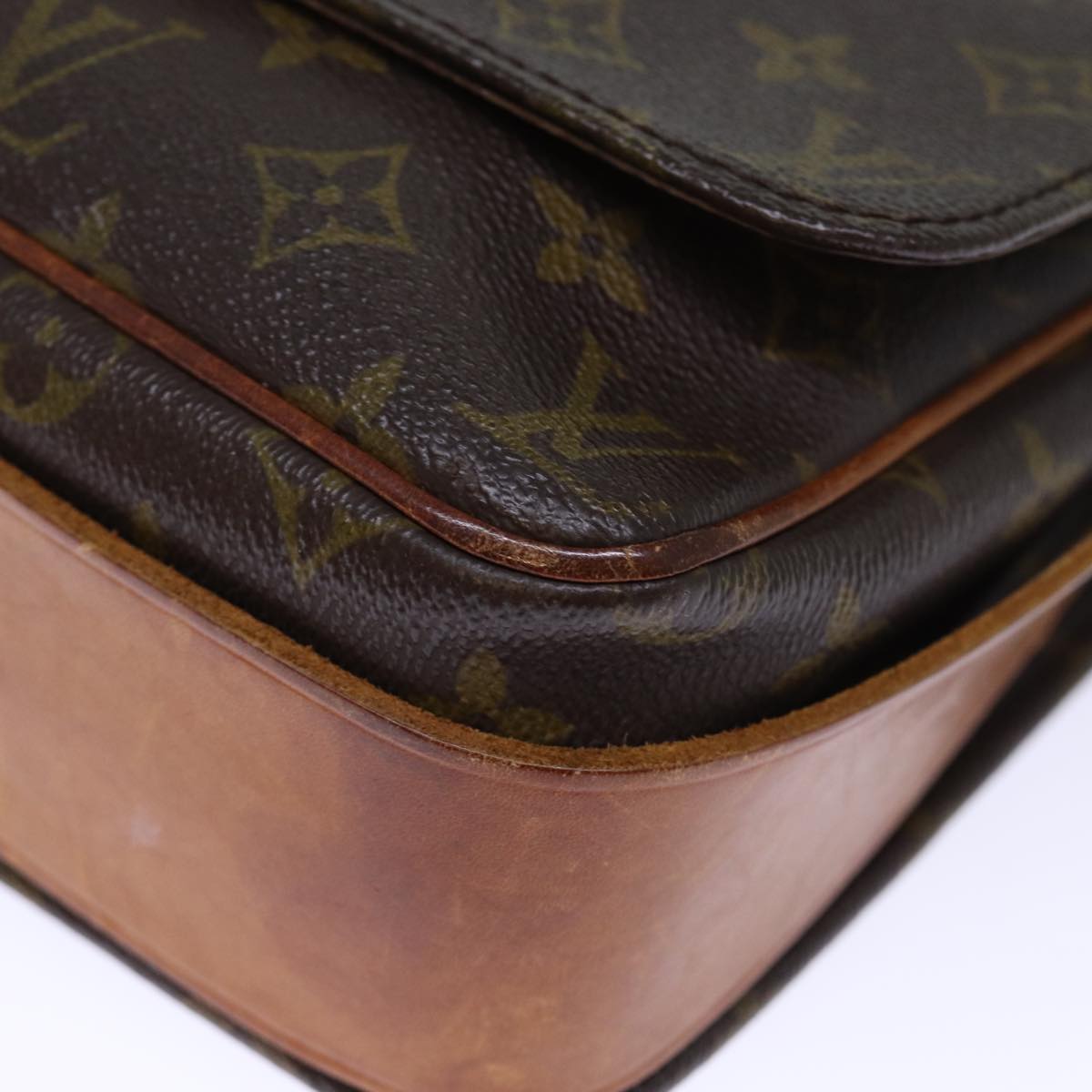 LOUIS VUITTON Monogram Cartouchiere GM Shoulder Bag M51252 LV Auth 73291