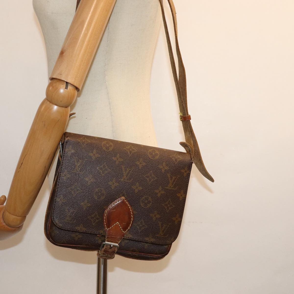 LOUIS VUITTON Monogram Cartouchiere MM Shoulder Bag M51253 LV Auth 73297