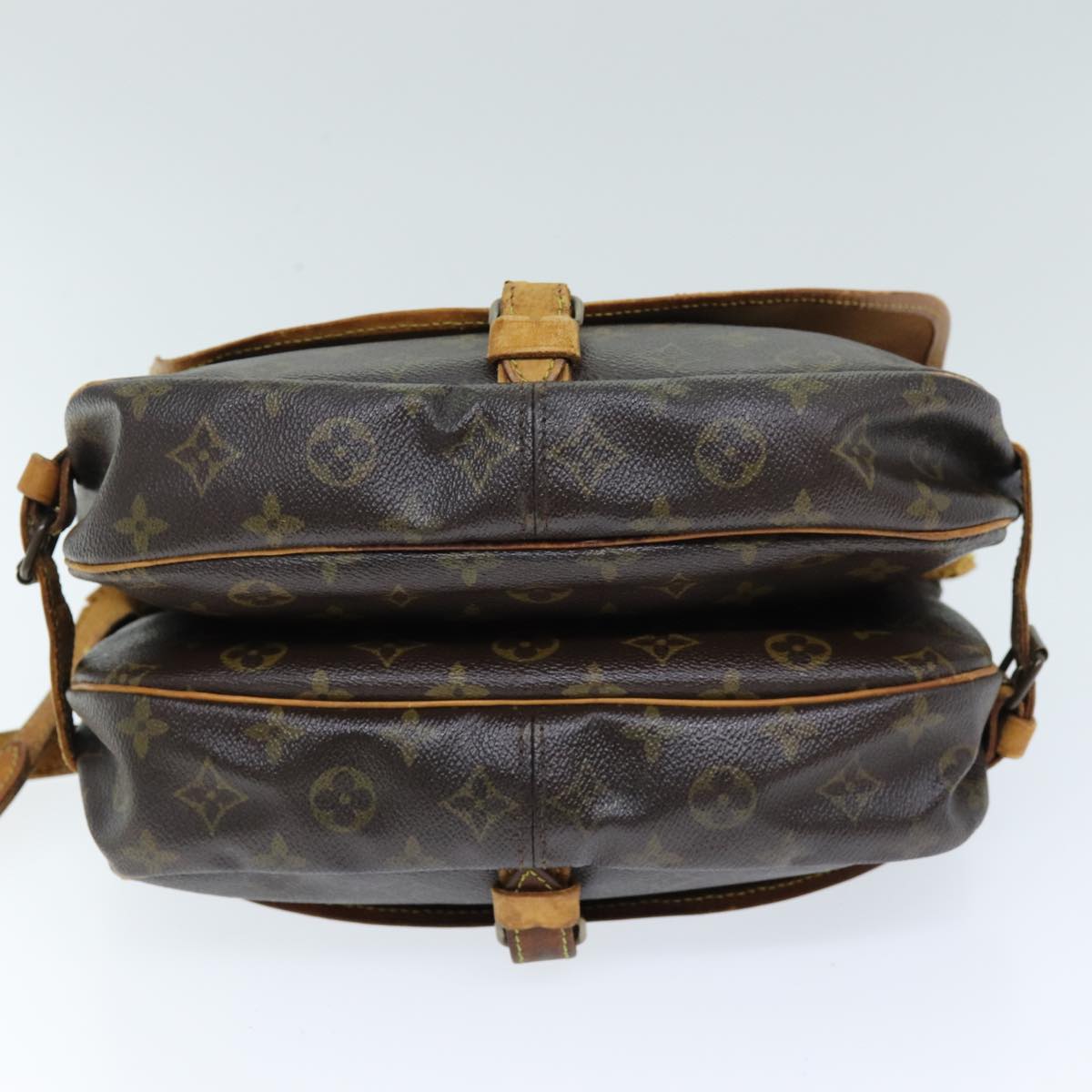 LOUIS VUITTON Monogram Saumur 30 Shoulder Bag M42256 LV Auth 73298