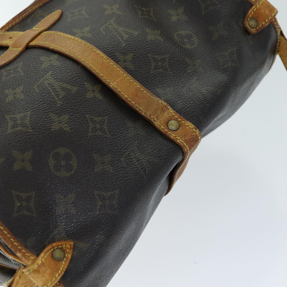 LOUIS VUITTON Monogram Saumur 30 Shoulder Bag M42256 LV Auth 73298