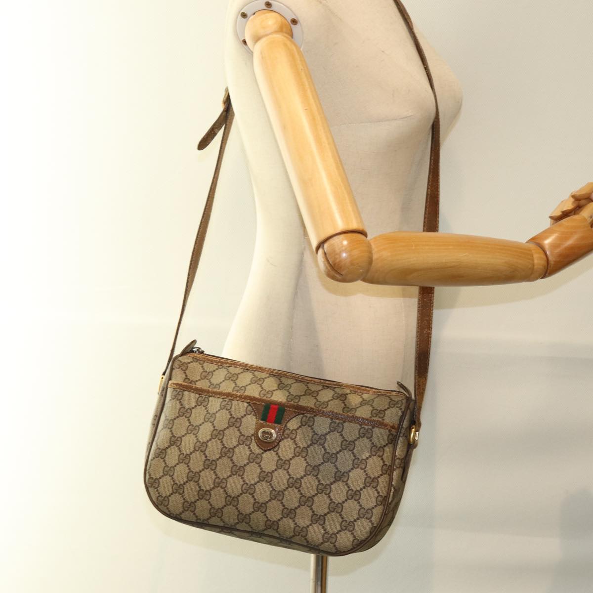 GUCCI GG Supreme Web Sherry Line Shoulder Bag PVC Beige 89 02 077 Auth 73369