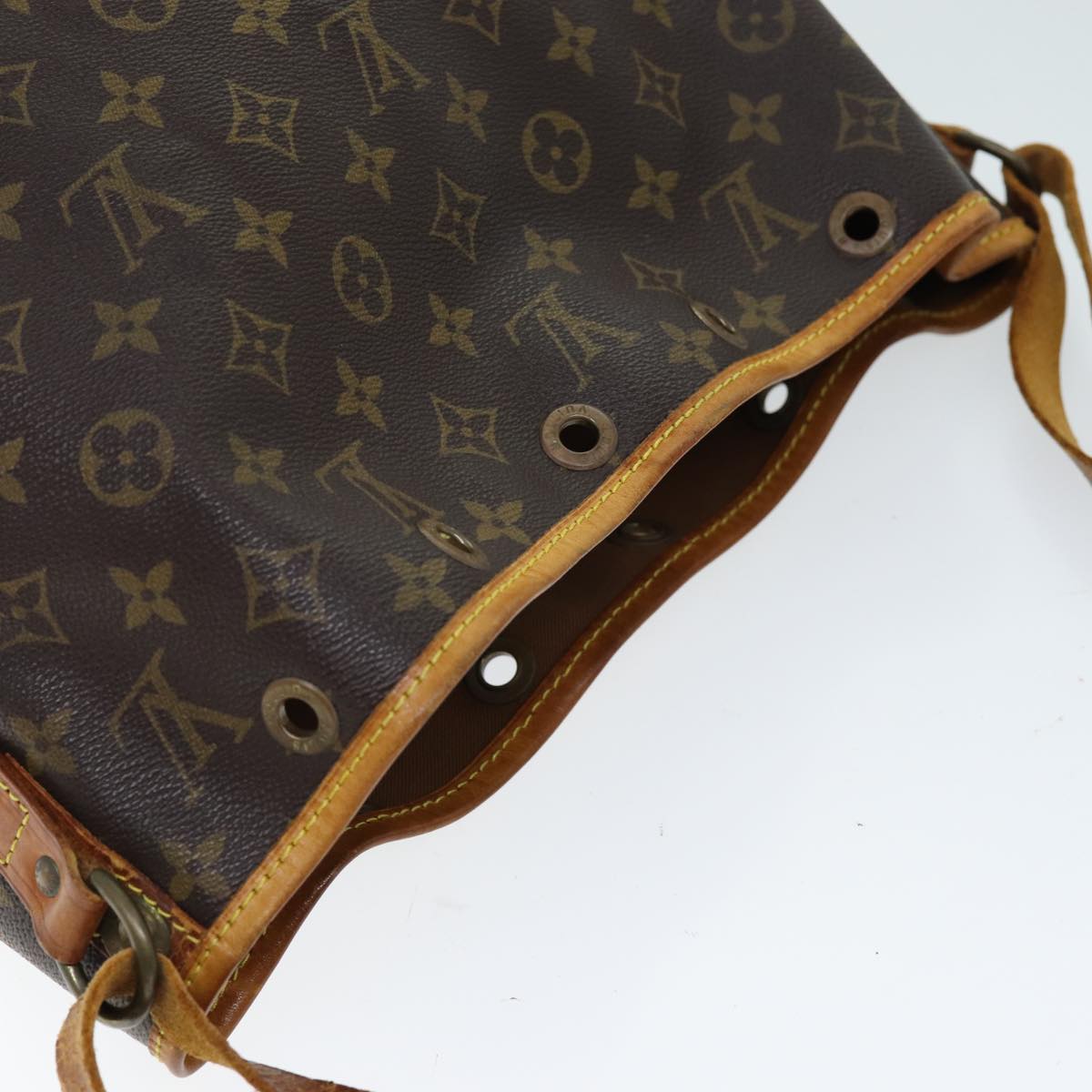 LOUIS VUITTON Monogram Petit Noe Shoulder Bag M42226 LV Auth 73435