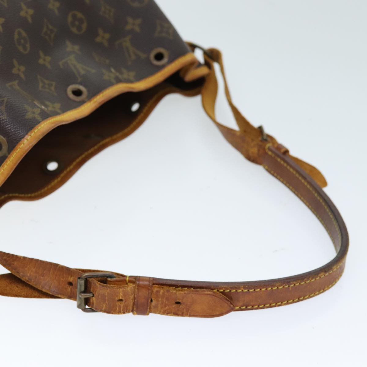 LOUIS VUITTON Monogram Petit Noe Shoulder Bag M42226 LV Auth 73435