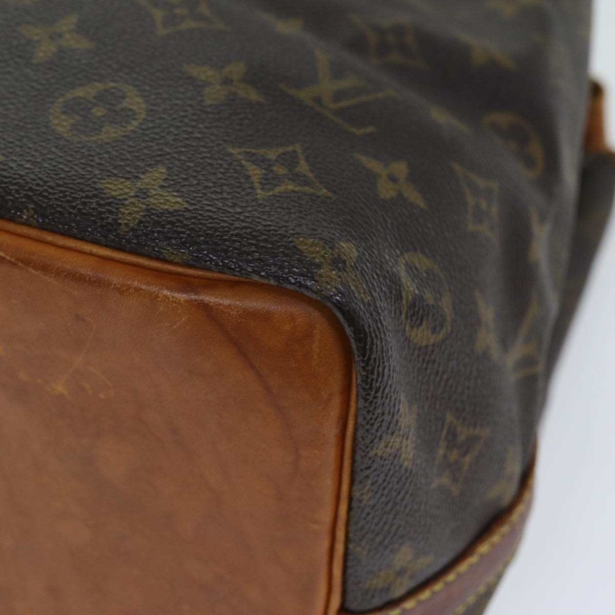 LOUIS VUITTON Monogram Petit Noe Shoulder Bag M42226 LV Auth 73436