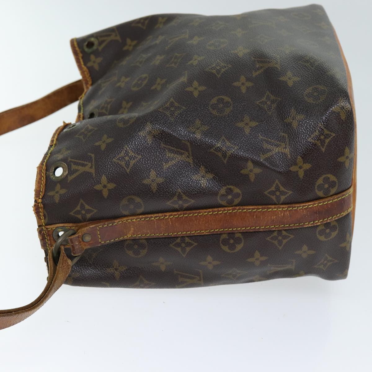 LOUIS VUITTON Monogram Petit Noe Shoulder Bag M42226 LV Auth 73436