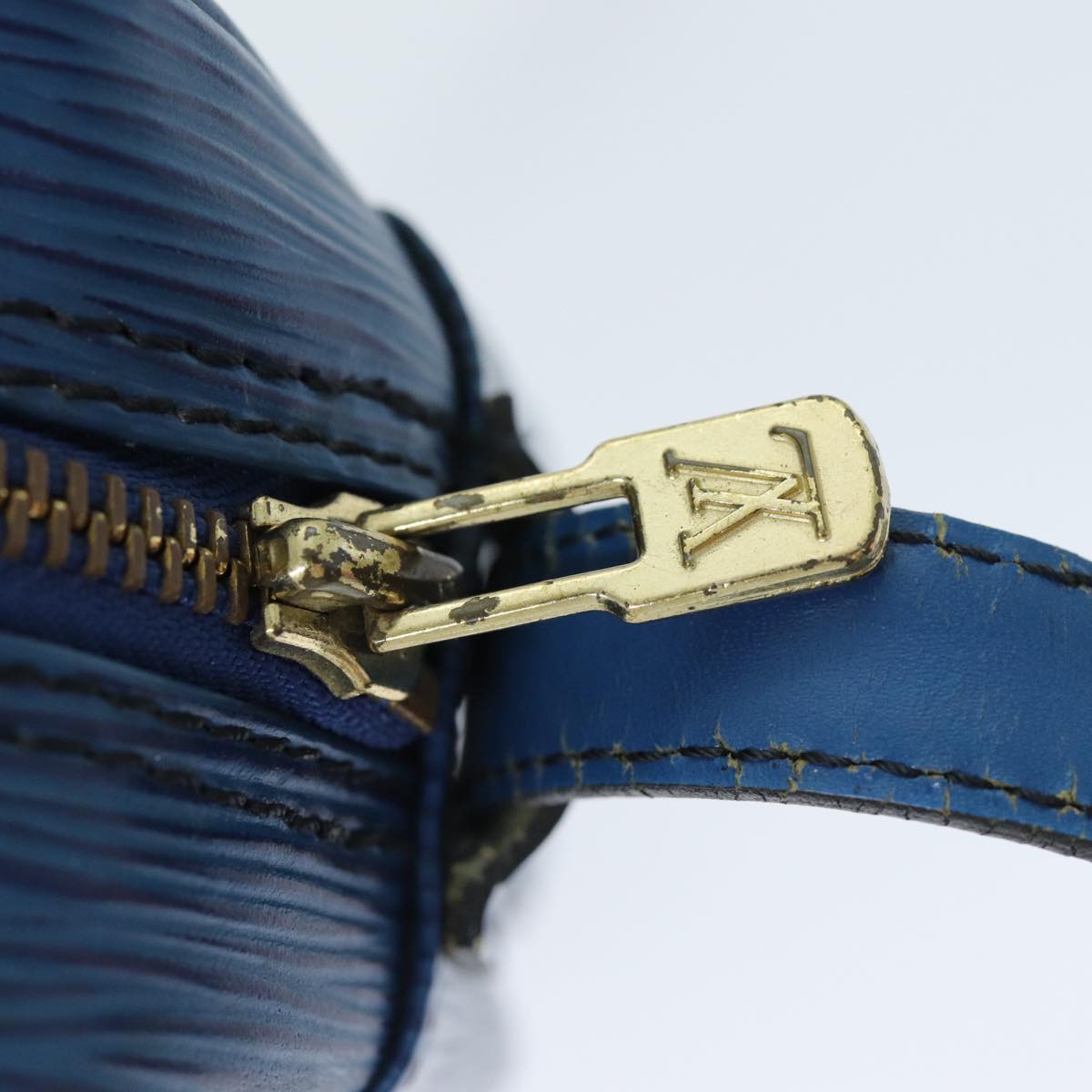 LOUIS VUITTON Epi June Feuille Shoulder Bag Blue M52155 LV Auth 73480