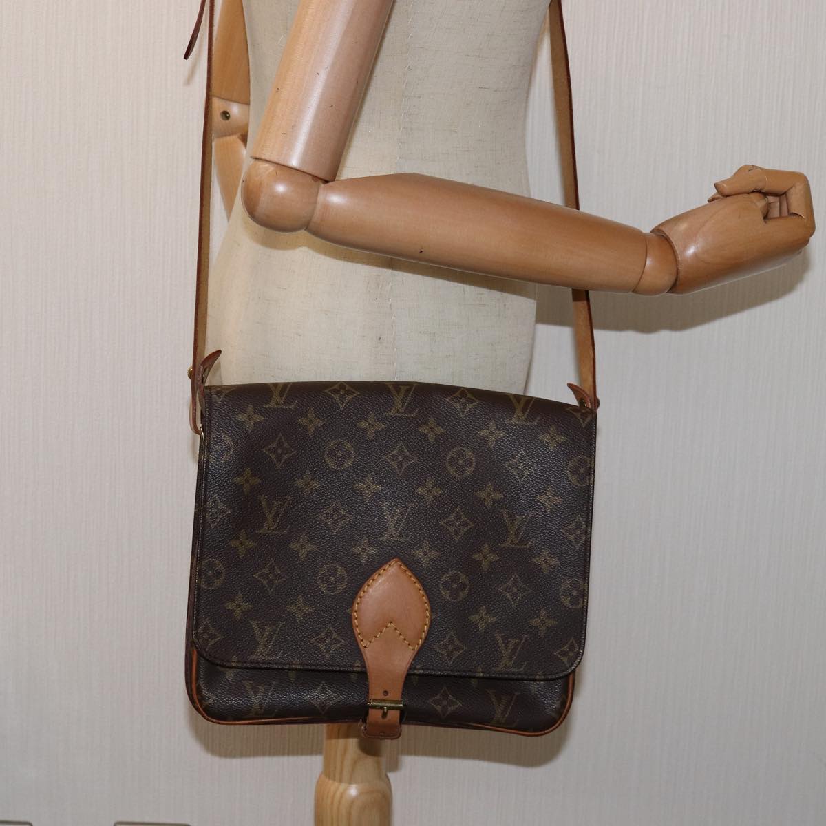 LOUIS VUITTON Monogram Cartouchiere GM Shoulder Bag M51252 LV Auth 73481