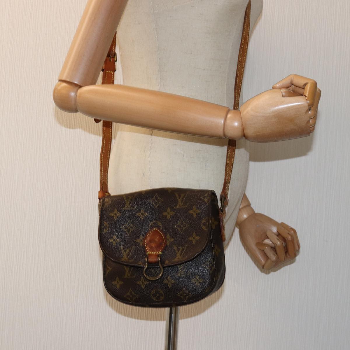 LOUIS VUITTON Monogram Saint Cloud PM Shoulder Bag M51244 LV Auth 73489