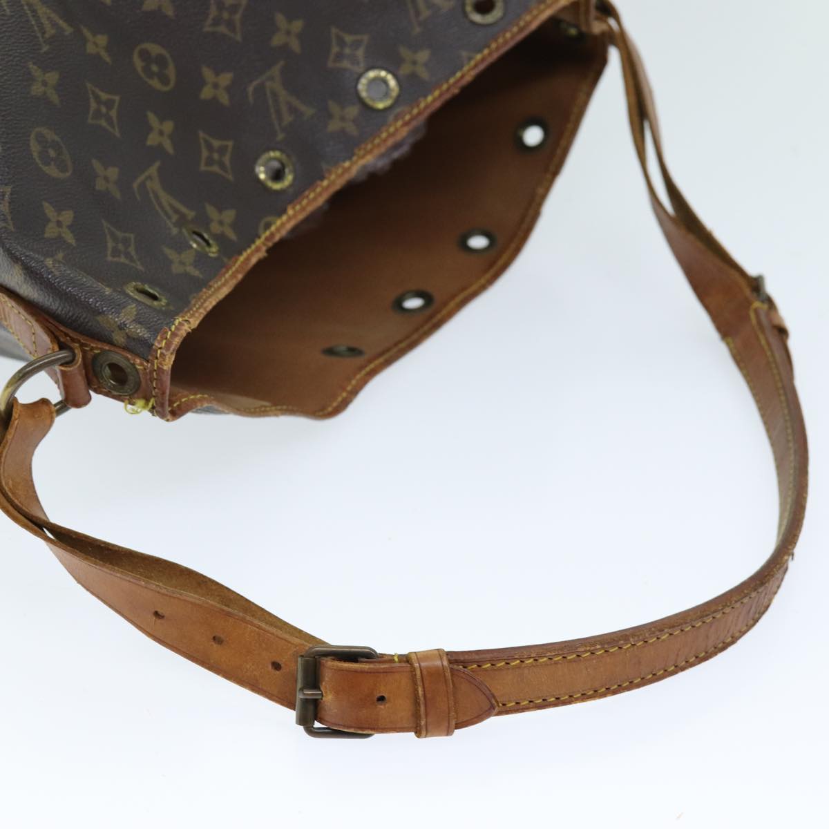 LOUIS VUITTON Monogram Petit Noe Shoulder Bag M42226 LV Auth 73542