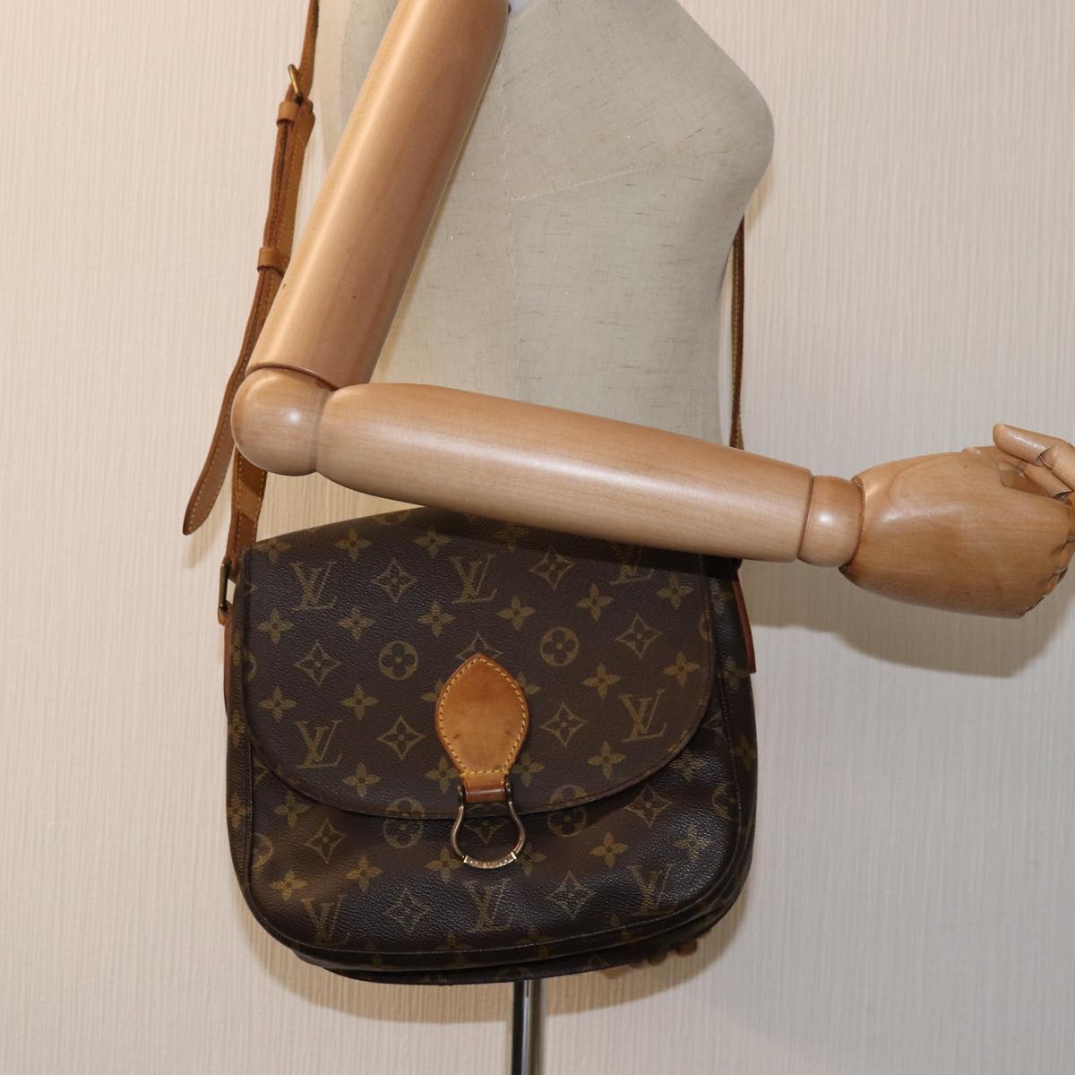 LOUIS VUITTON Monogram Saint Cloud GM Shoulder Bag M51242 LV Auth 73671