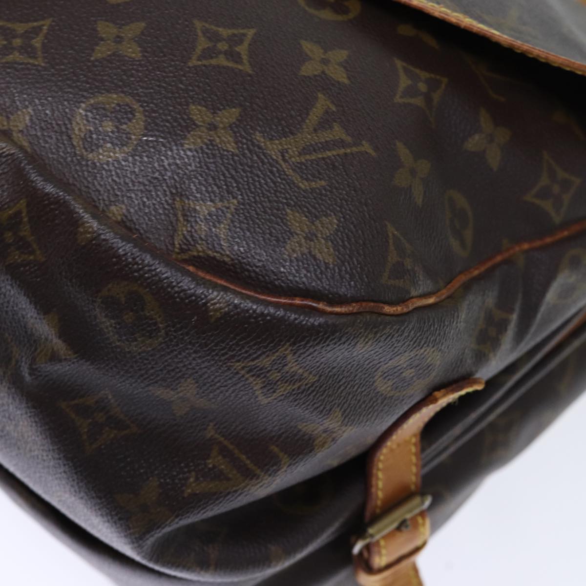 LOUIS VUITTON Monogram Saumur 35 Shoulder Bag M42254 LV Auth 73689