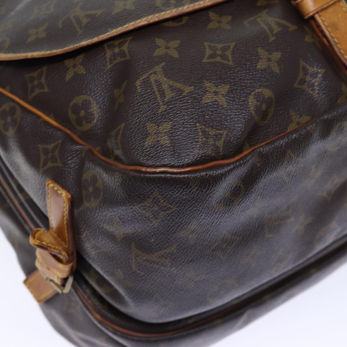 LOUIS VUITTON Monogram Saumur 35 Shoulder Bag M42254 LV Auth 73689