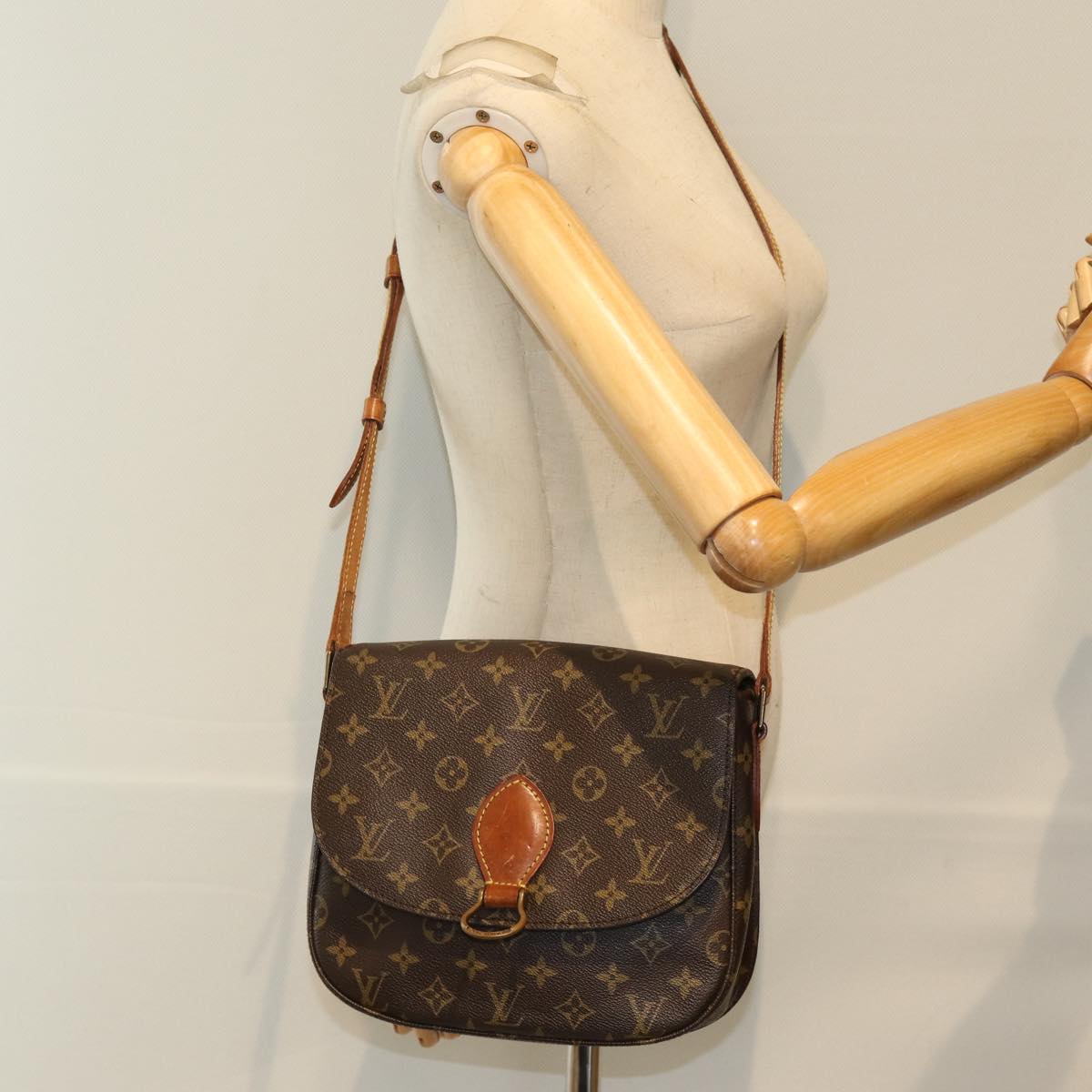 LOUIS VUITTON Monogram Saint Cloud GM Shoulder Bag M51242 LV Auth 73771