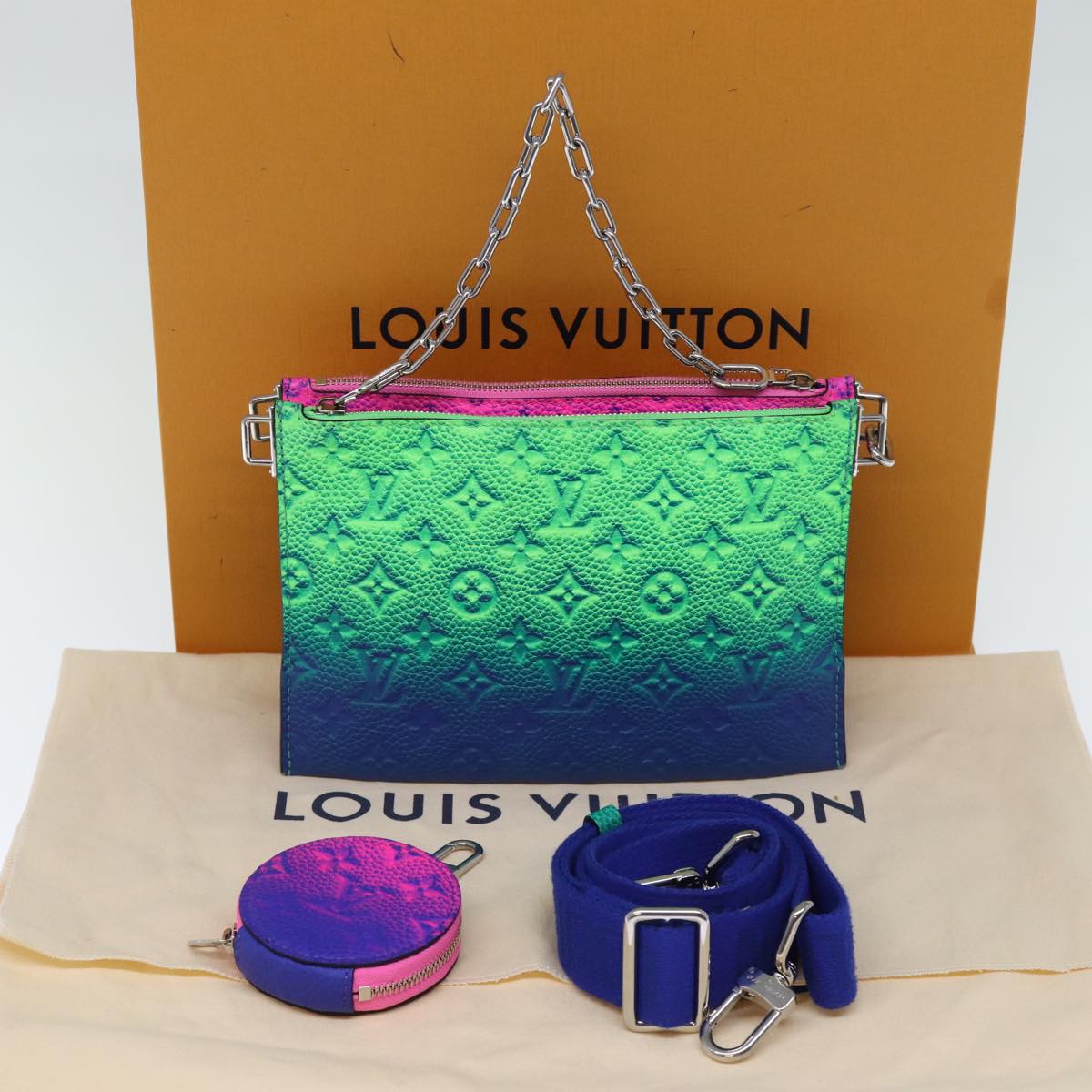 LOUIS VUITTON Monogram Illusion Trio Pouch NM Pouch Green Pink LV Auth 73911S