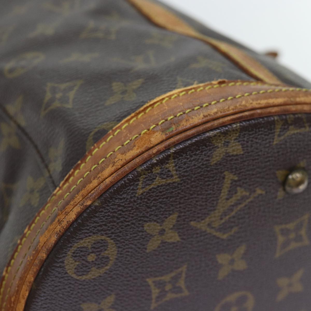 LOUIS VUITTON Monogram Bucket GM Shoulder Bag M42236 LV Auth 74078