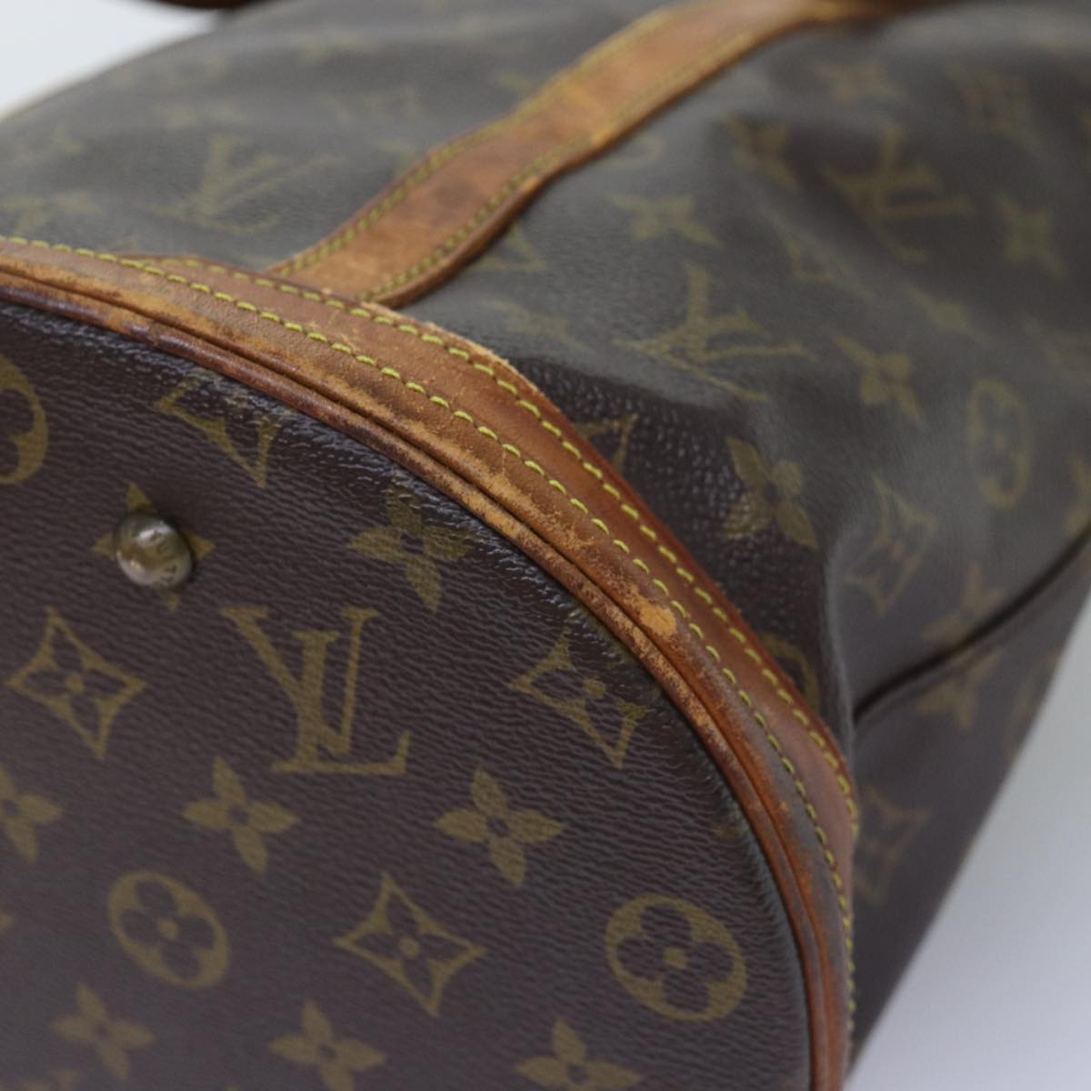 LOUIS VUITTON Monogram Bucket GM Shoulder Bag M42236 LV Auth 74078