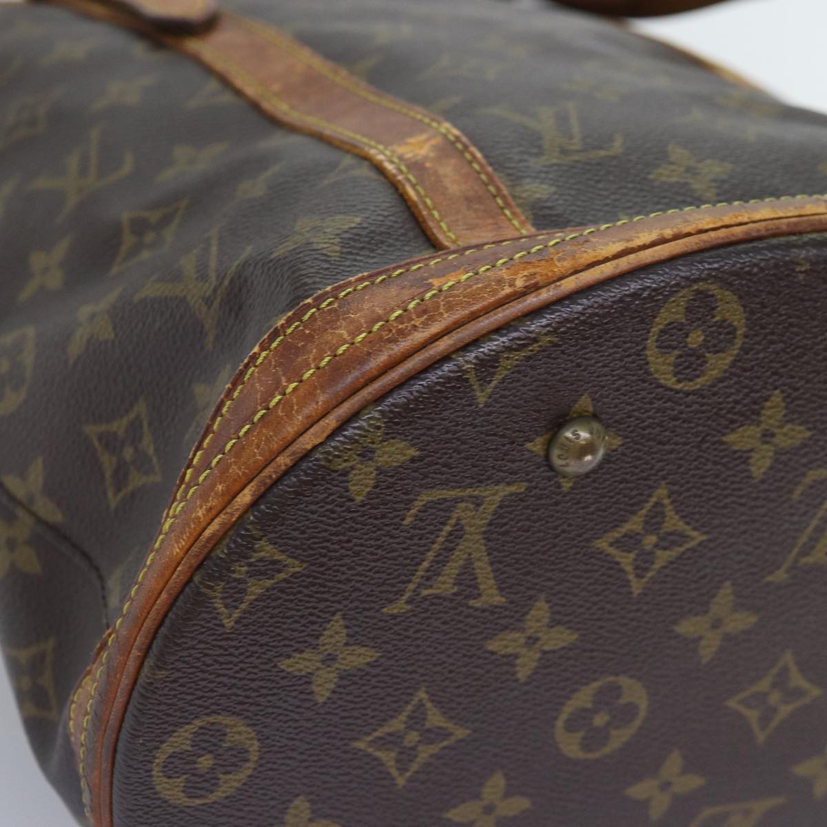 LOUIS VUITTON Monogram Bucket GM Shoulder Bag M42236 LV Auth 74078