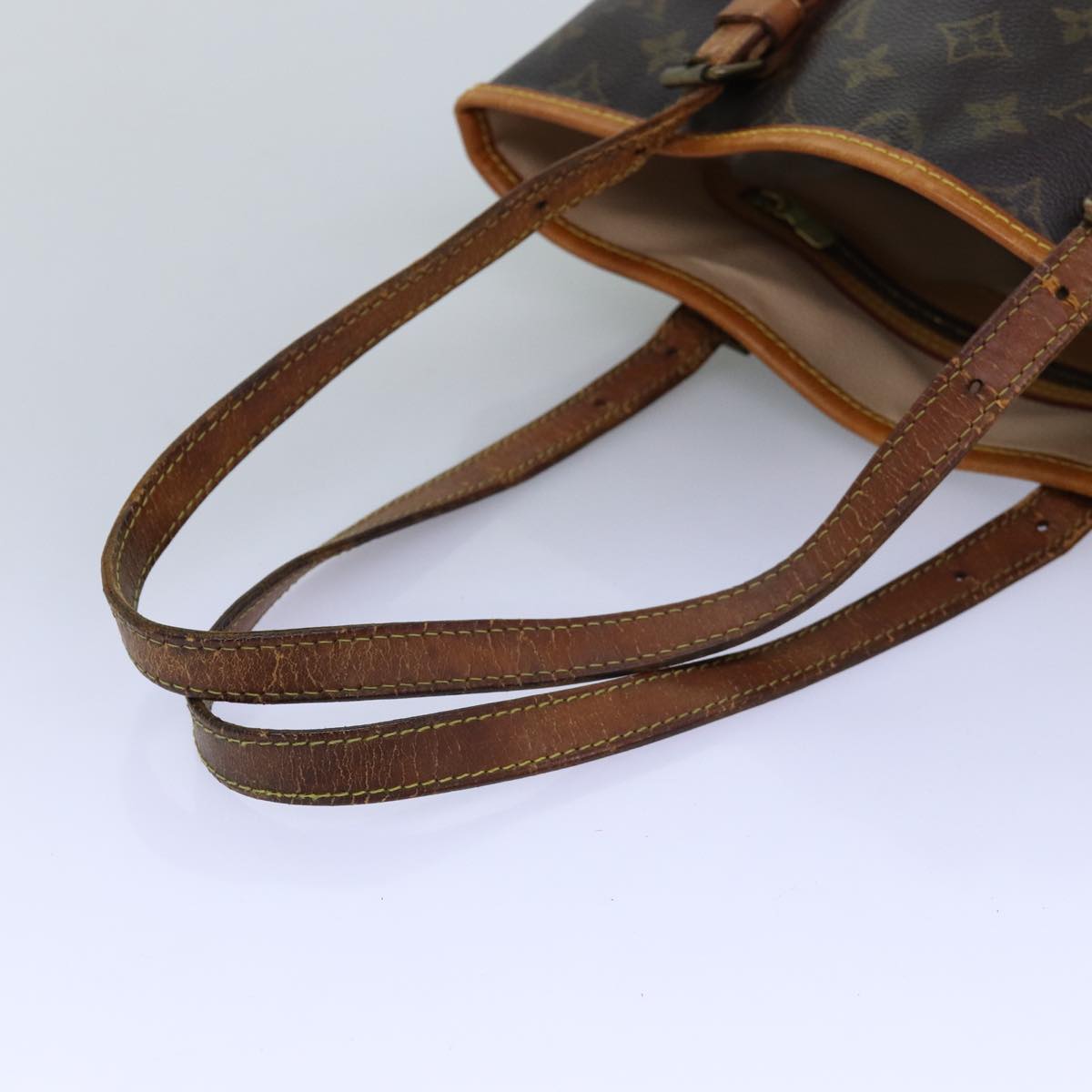 LOUIS VUITTON Monogram Bucket GM Shoulder Bag M42236 LV Auth 74078