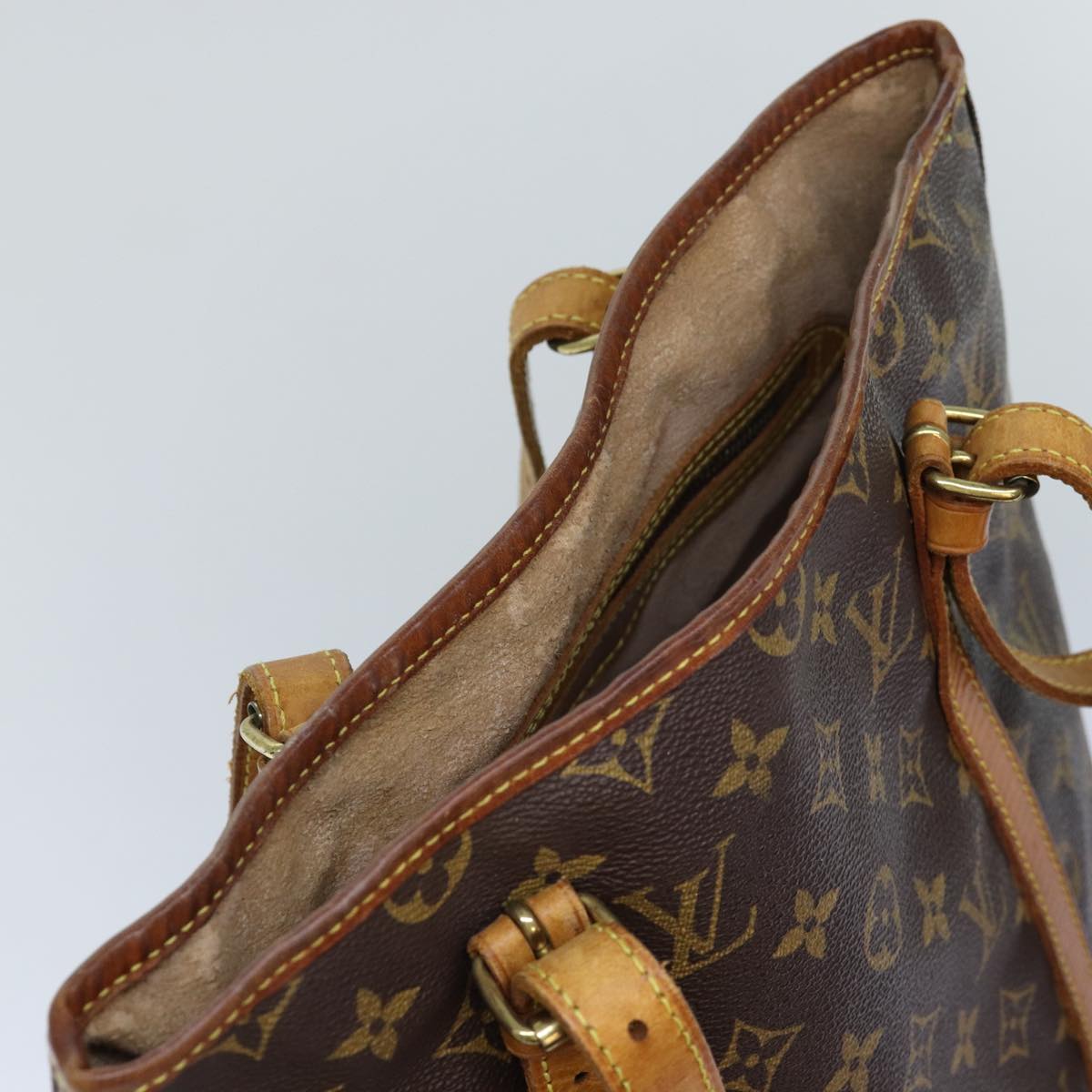 LOUIS VUITTON Monogram Bucket GM Shoulder Bag M42236 LV Auth 74079