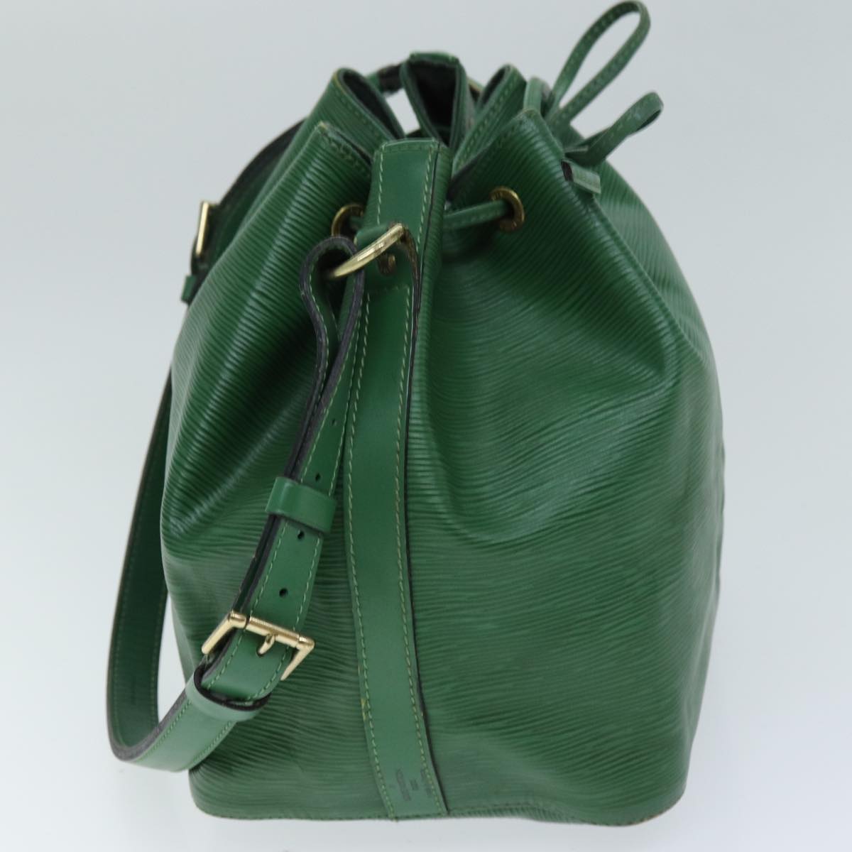 LOUIS VUITTON Epi Petit Noe Shoulder Bag Green M44104 LV Auth 74144