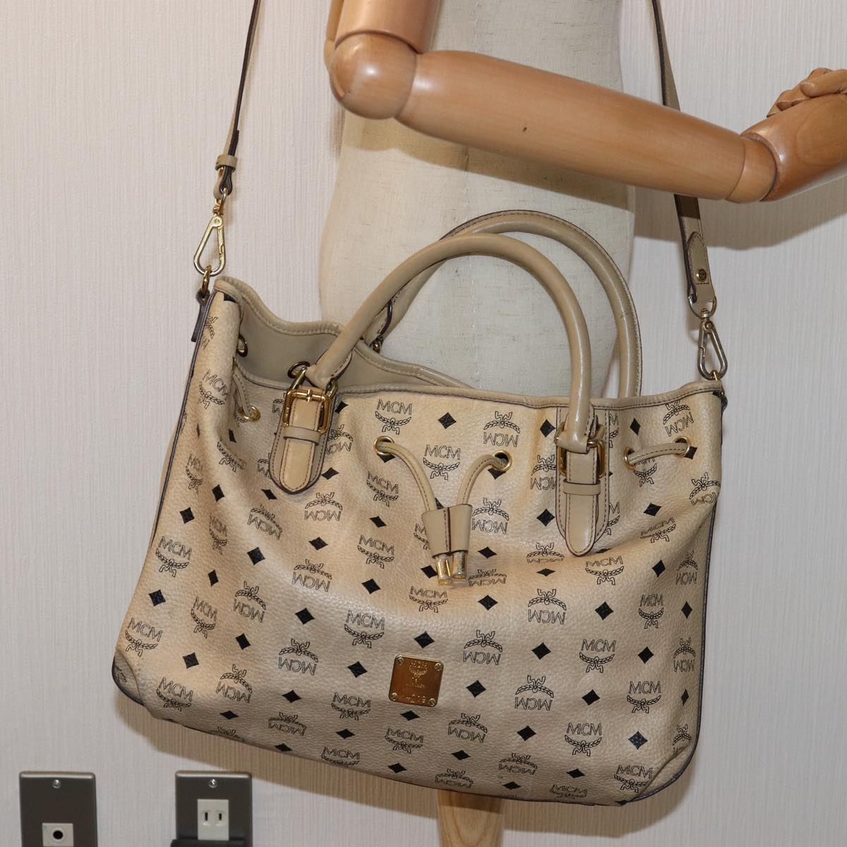 MCM Vicetos Logogram Tote Bag PVC Leather 2way Beige Auth 74220