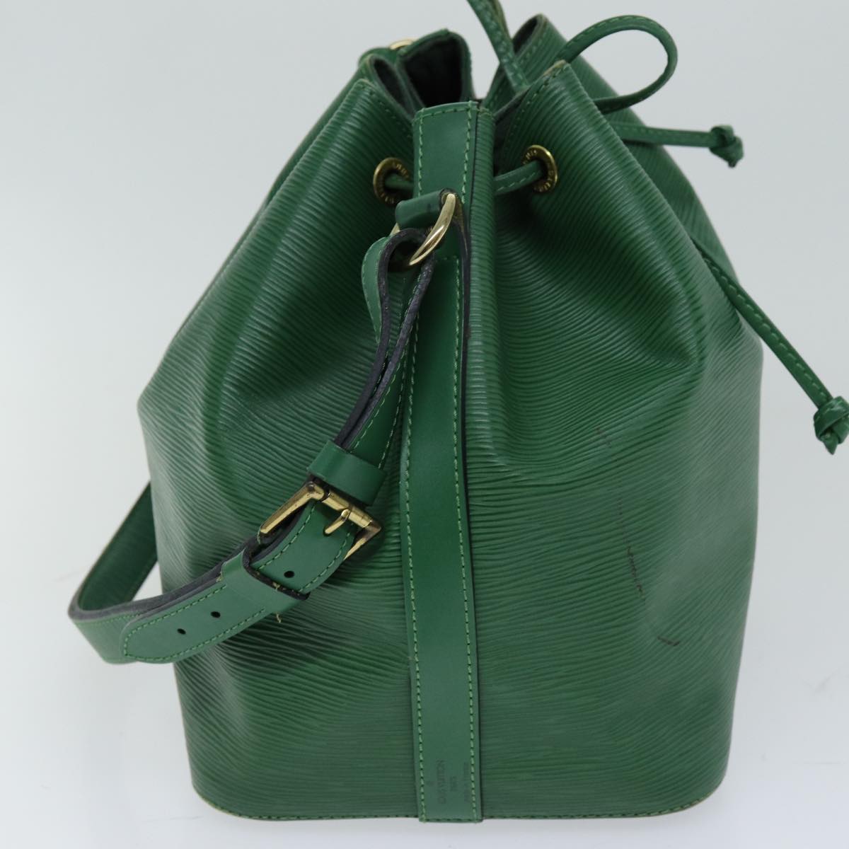 LOUIS VUITTON Epi Petit Noe Shoulder Bag Green M44104 LV Auth 74295