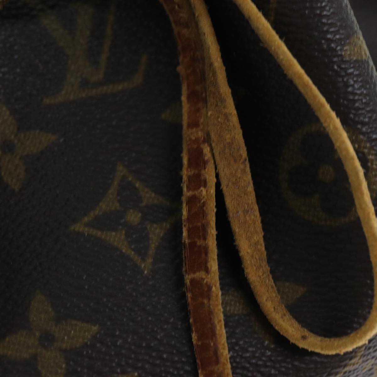 LOUIS VUITTON Monogram Petit Noe Shoulder Bag M42226 LV Auth 74342