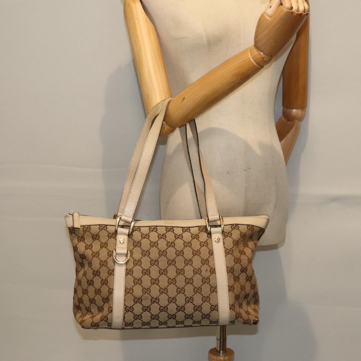 GUCCI GG Canvas Tote Bag Beige 141470 Auth 74651