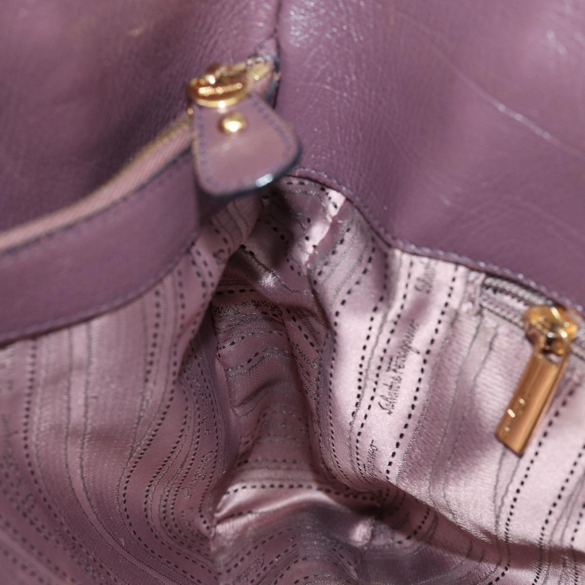 Salvatore Ferragamo Tote Bag Leather Purple Auth 74654