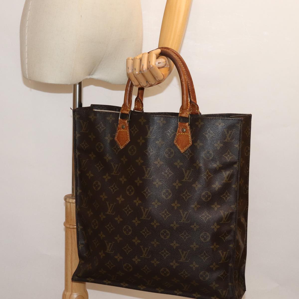 LOUIS VUITTON Monogram Sac Plat Hand Bag M51140 LV Auth 74673