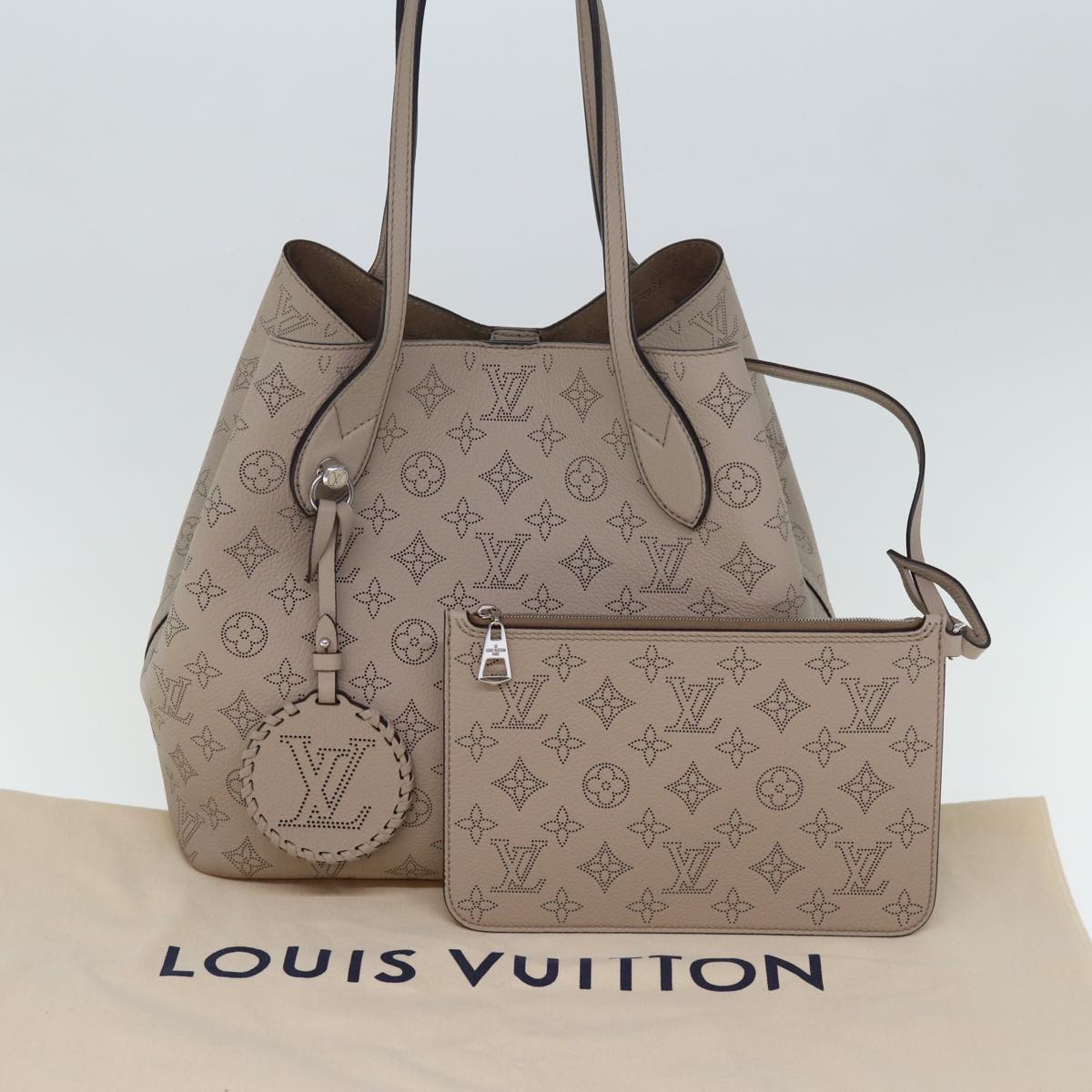 LOUIS VUITTON Monogram Mahina Blossom MM Tote Bag Galle M21852 LV Auth 74705SA