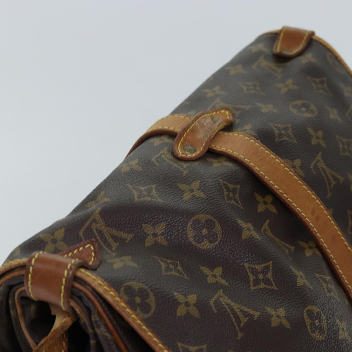 LOUIS VUITTON Monogram Saumur 35 Shoulder Bag M42254 LV Auth 74714