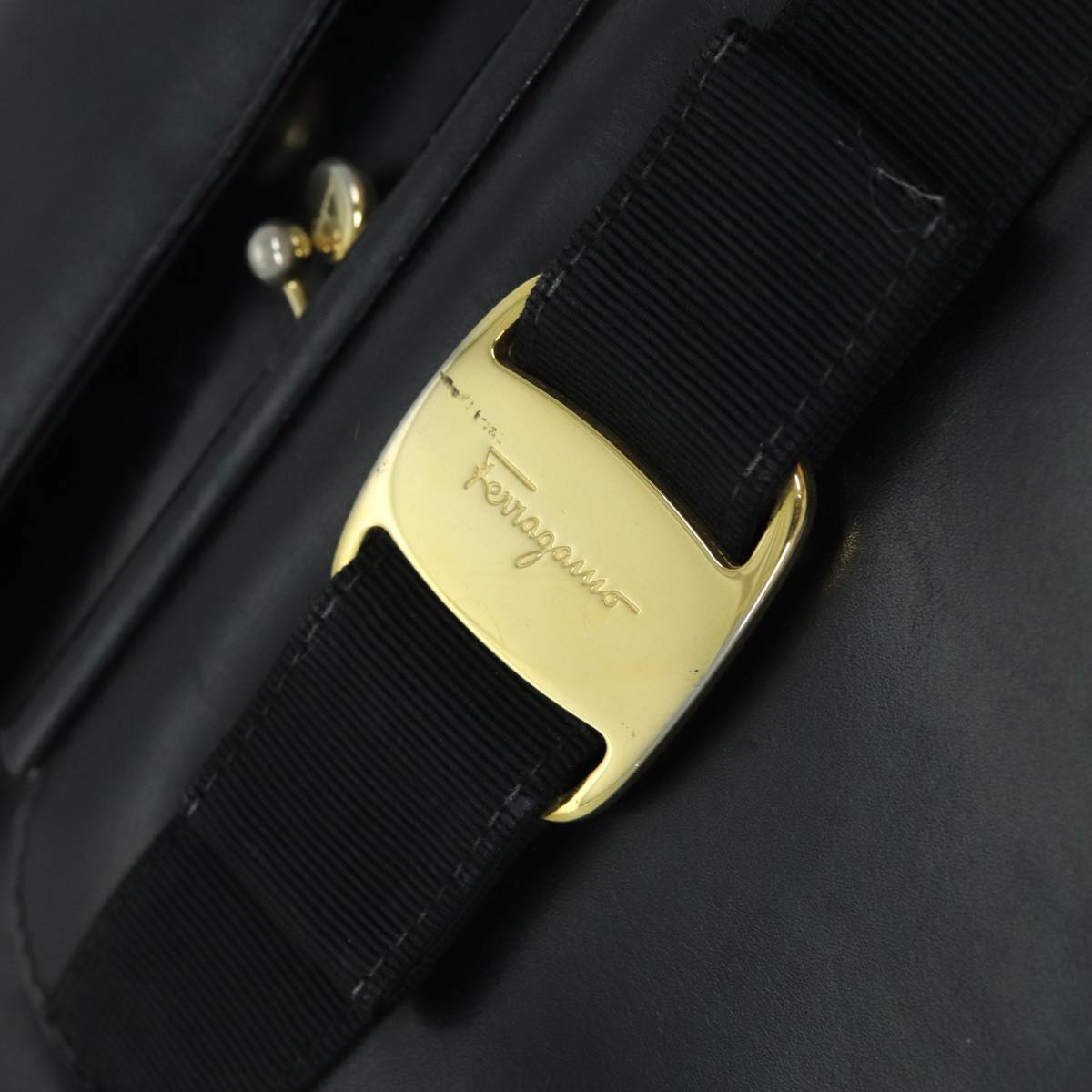 Salvatore Ferragamo Hand Bag Leather Black Auth 74788