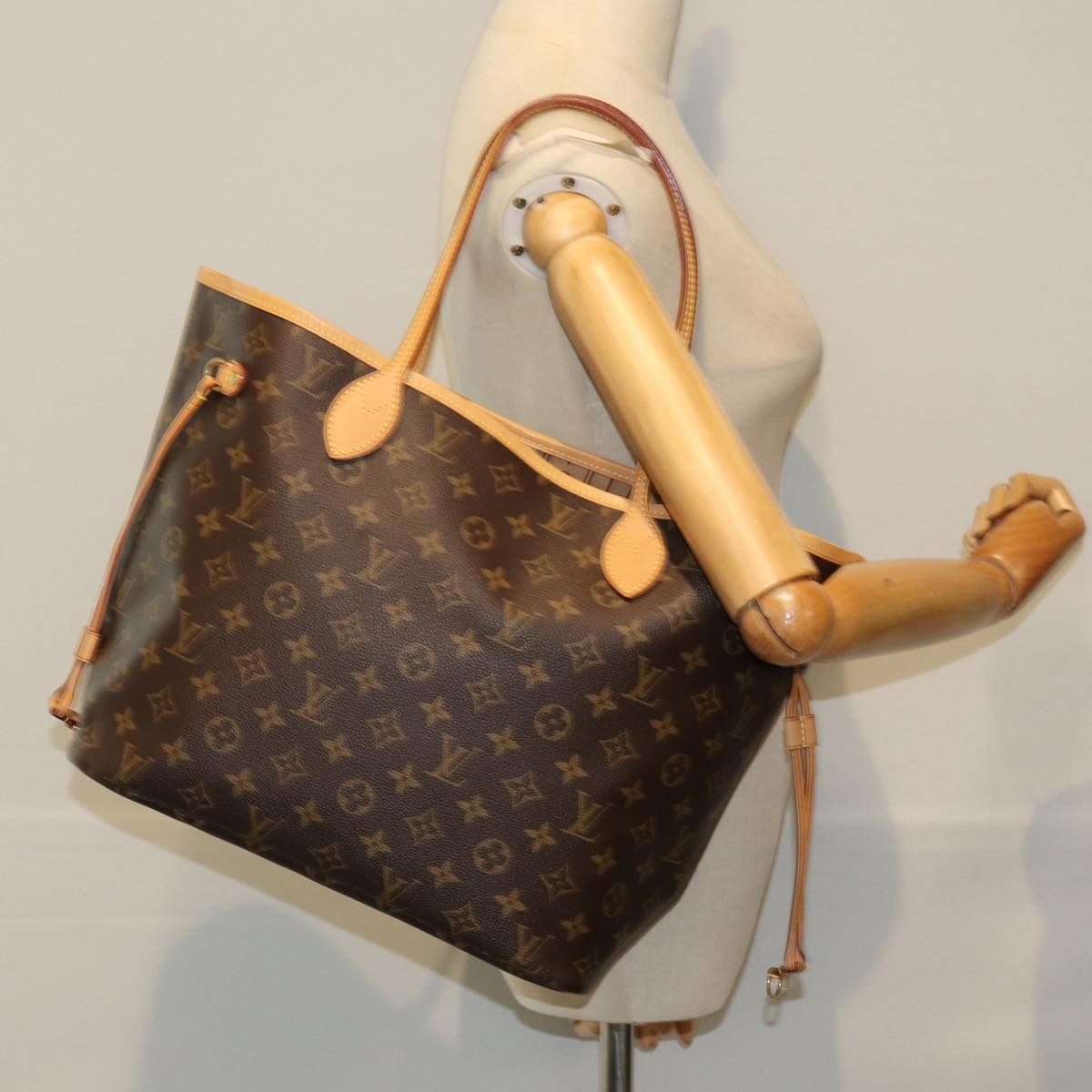 LOUIS VUITTON Monogram Neverfull MM Tote Bag M40156 LV Auth 74804A