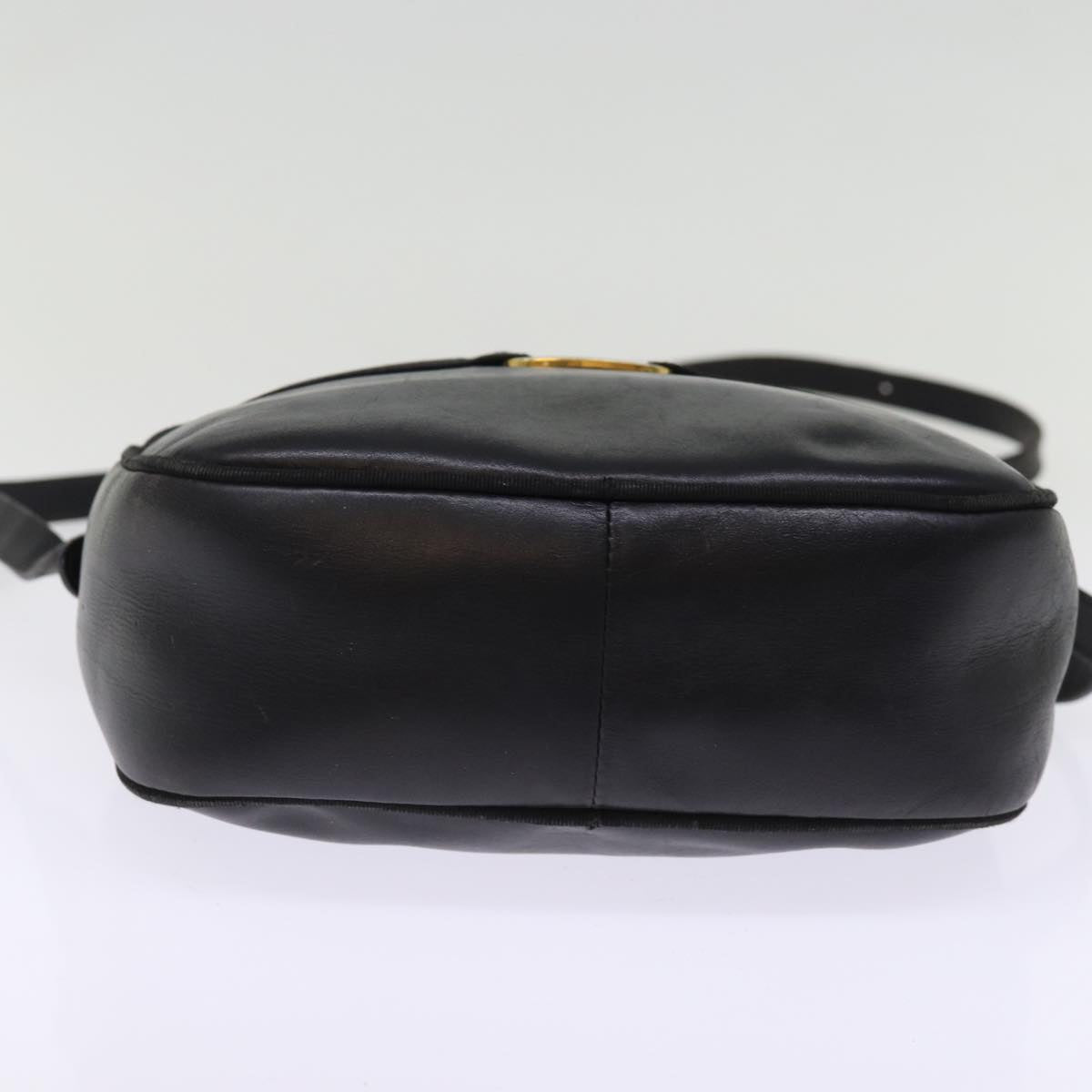 Salvatore Ferragamo Shoulder Bag Leather Black Auth 74810