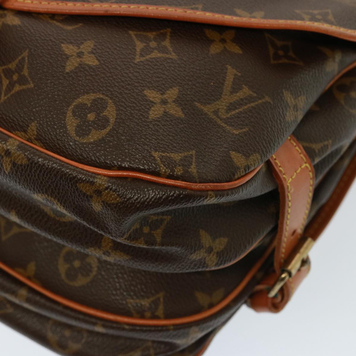 LOUIS VUITTON Monogram Saumur 35 Shoulder Bag M42254 LV Auth 74819