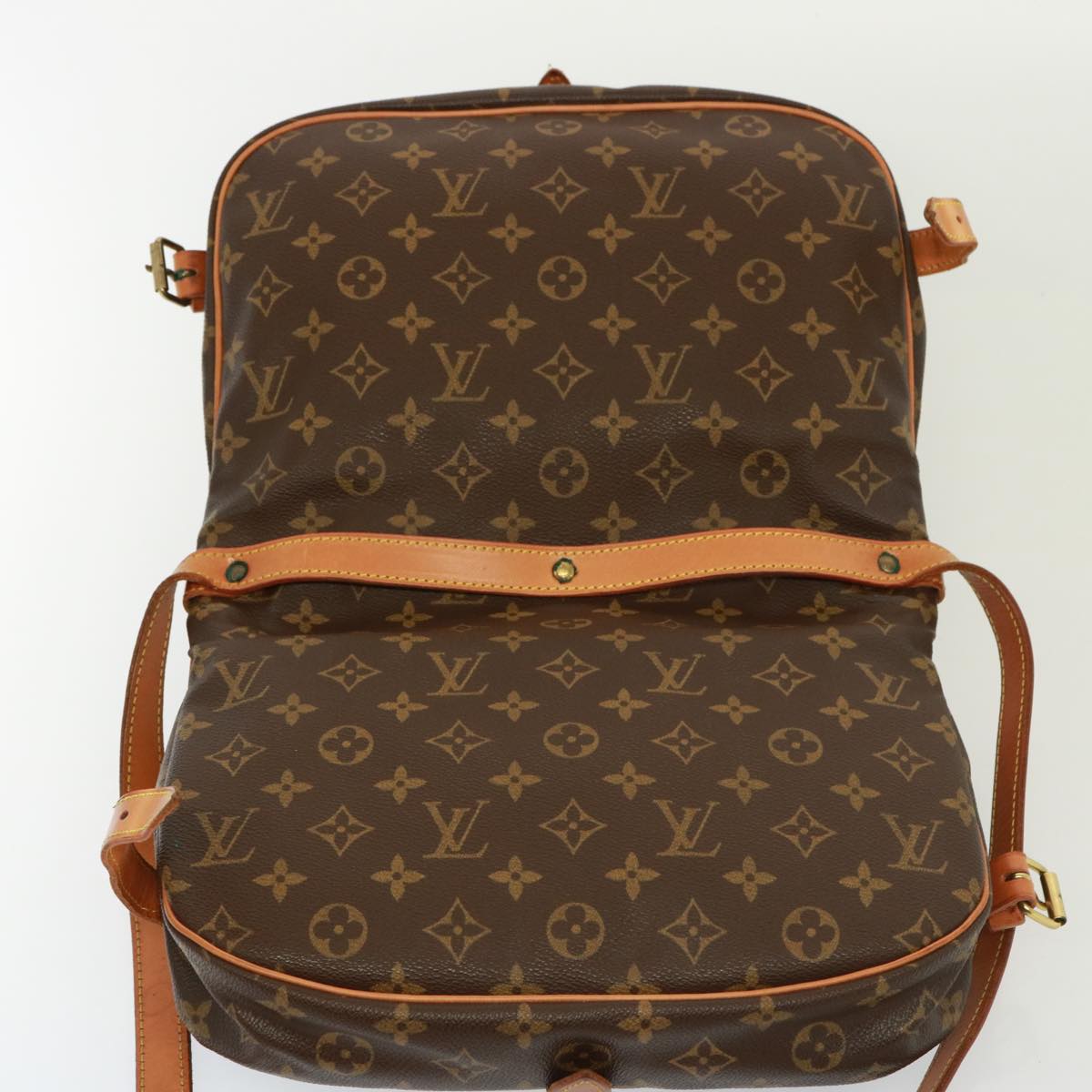 LOUIS VUITTON Monogram Saumur 35 Shoulder Bag M42254 LV Auth 74819