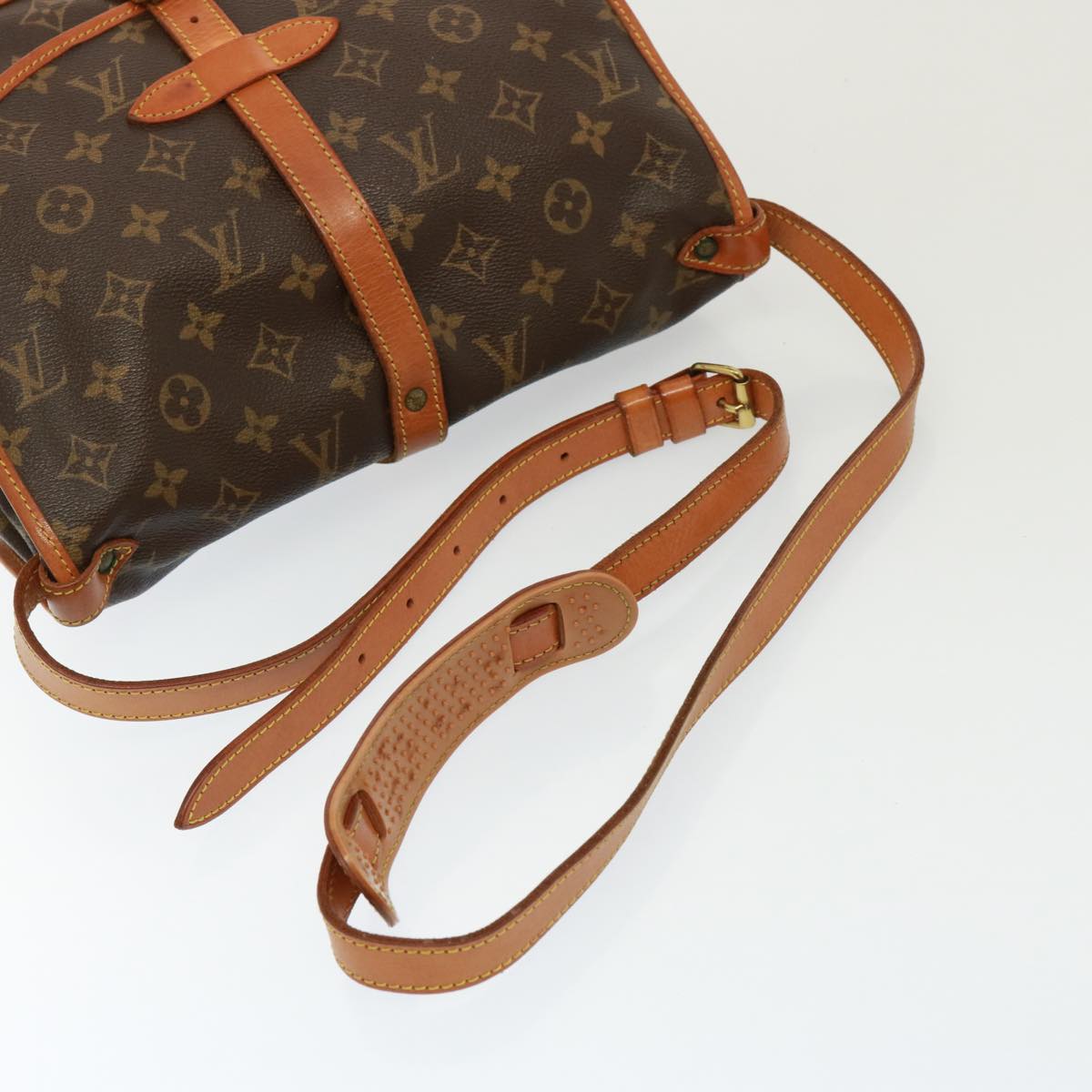 LOUIS VUITTON Monogram Saumur 35 Shoulder Bag M42254 LV Auth 74819