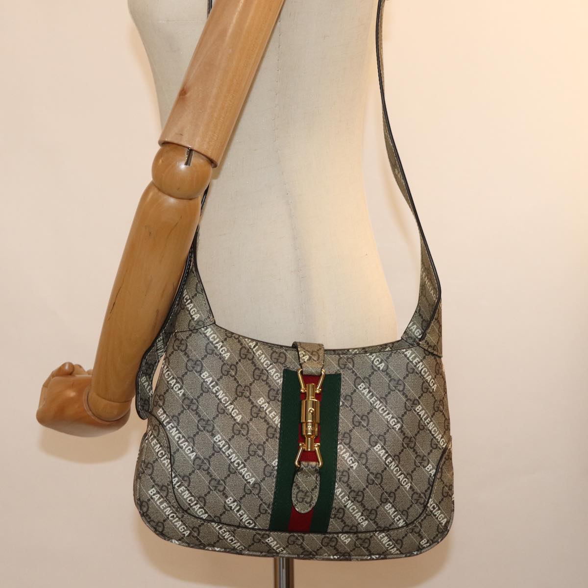 GUCCI GG Supreme Web Sherry Line Jackie Bag BALENCIAGA Beige 636706 Auth 74999SA