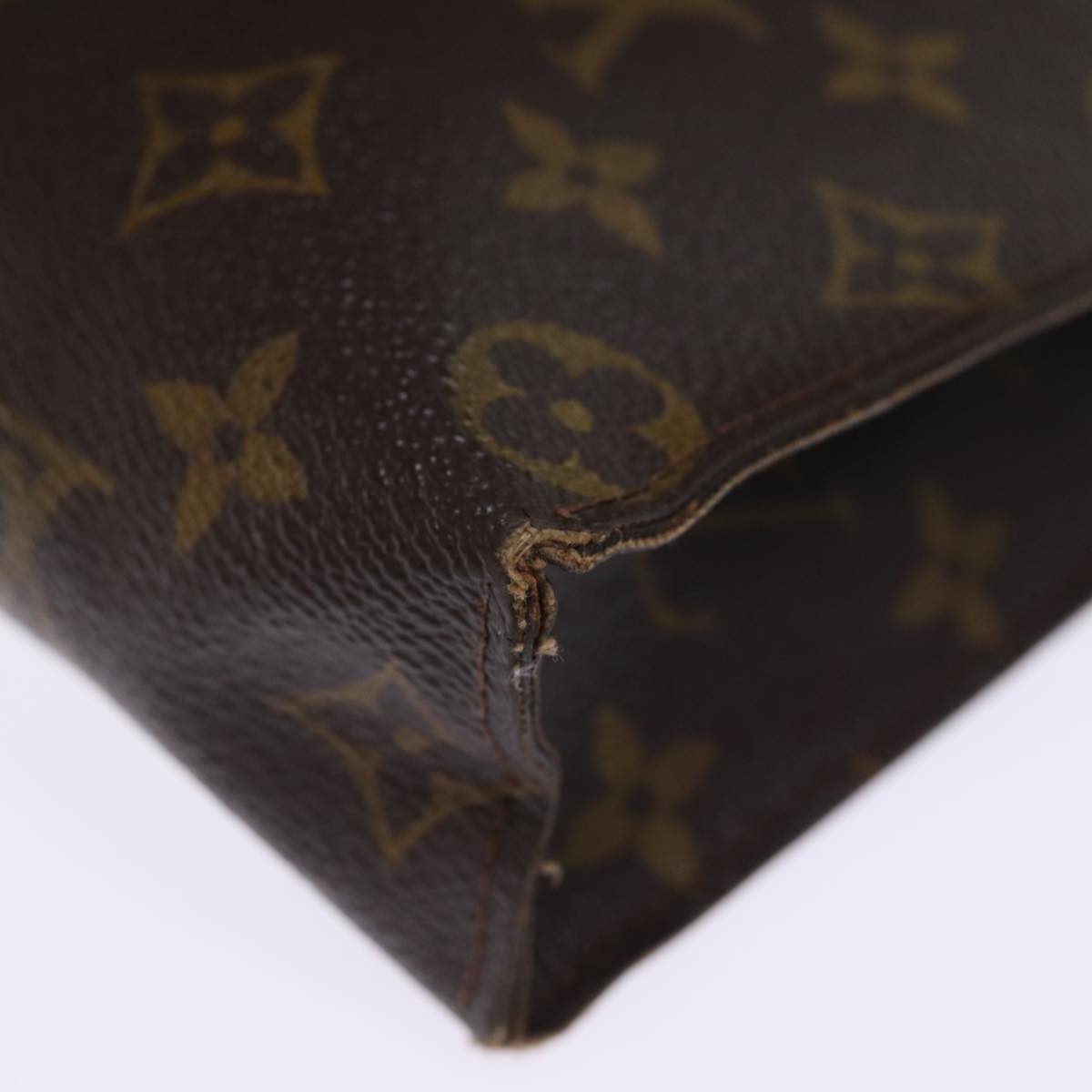 LOUIS VUITTON Monogram Poche Toilette 26 Pouch M47542 LV Auth 75023