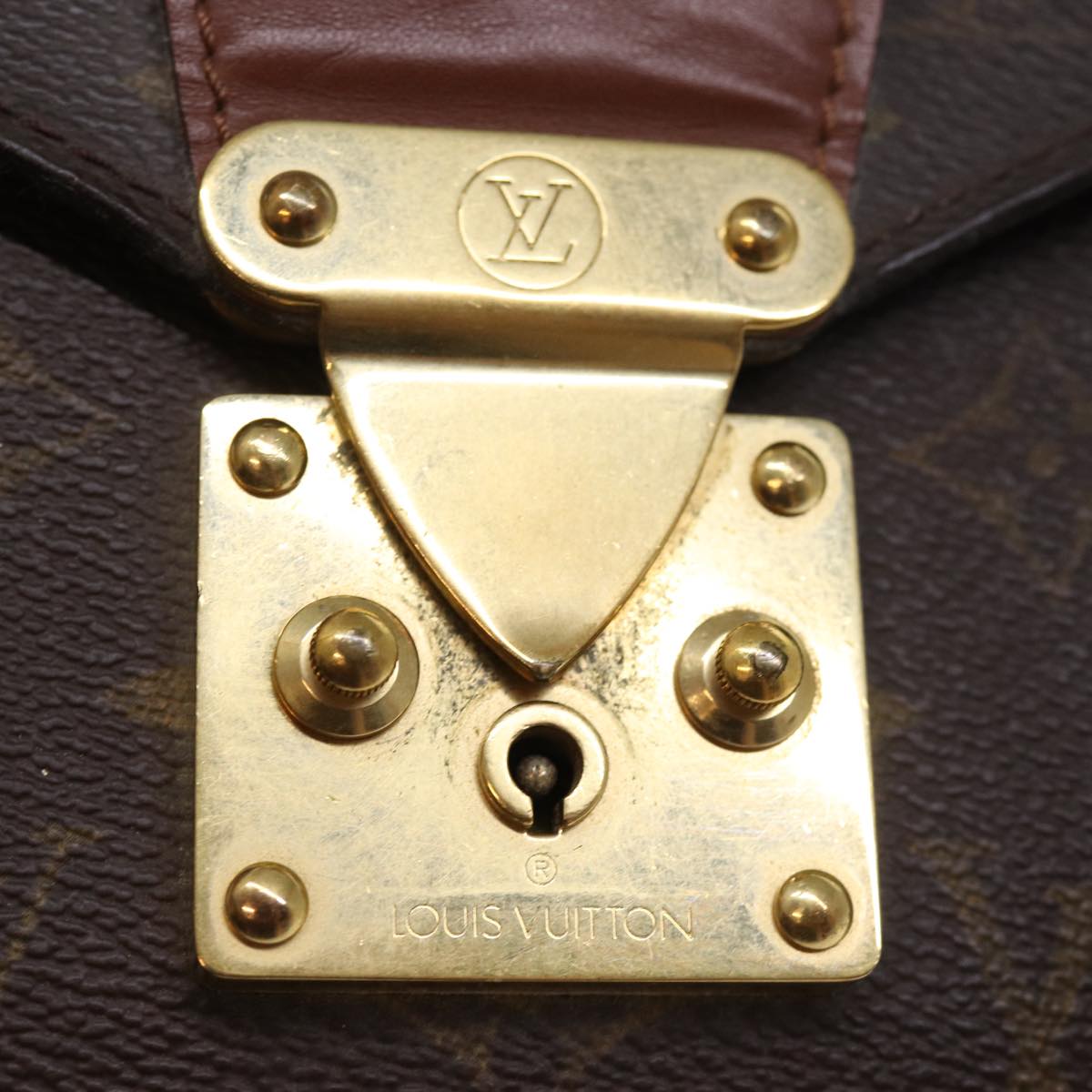 LOUIS VUITTON Monogram Porte Documents Bandouliere Bag M53338 LV Auth 75067