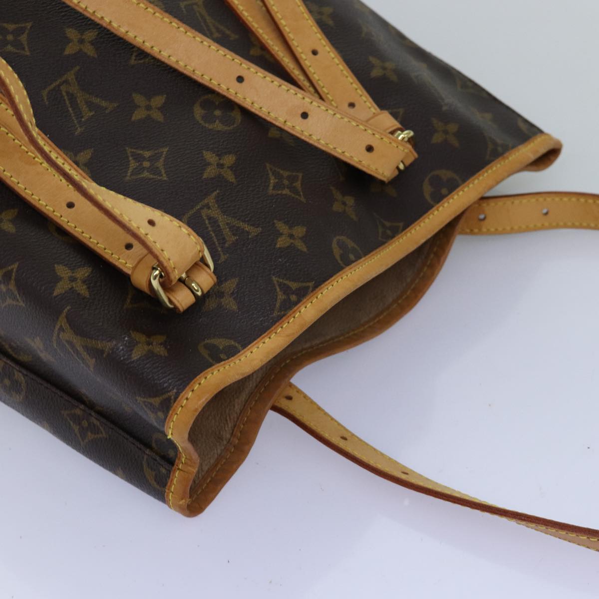 LOUIS VUITTON Monogram Bucket GM Shoulder Bag M42236 LV Auth 75082