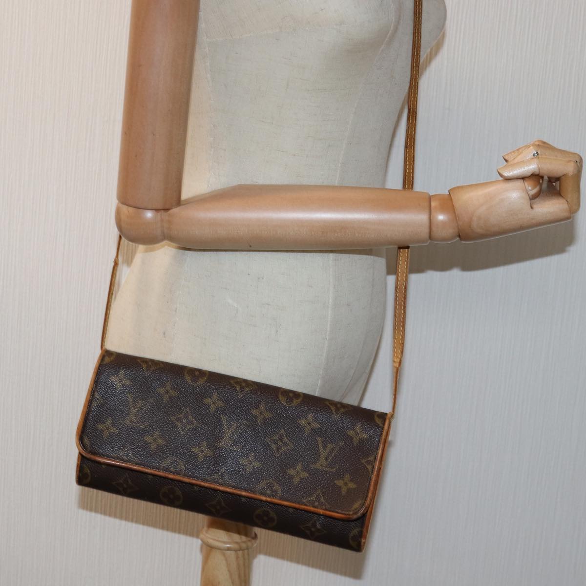 LOUIS VUITTON Monogram Pochette Twin GM Shoulder Bag M51852 LV Auth 75154