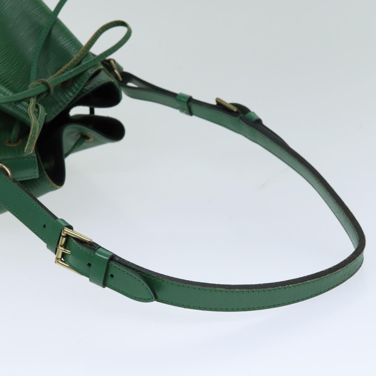 LOUIS VUITTON Epi Noe Shoulder Bag Green M44004 LV Auth 75185