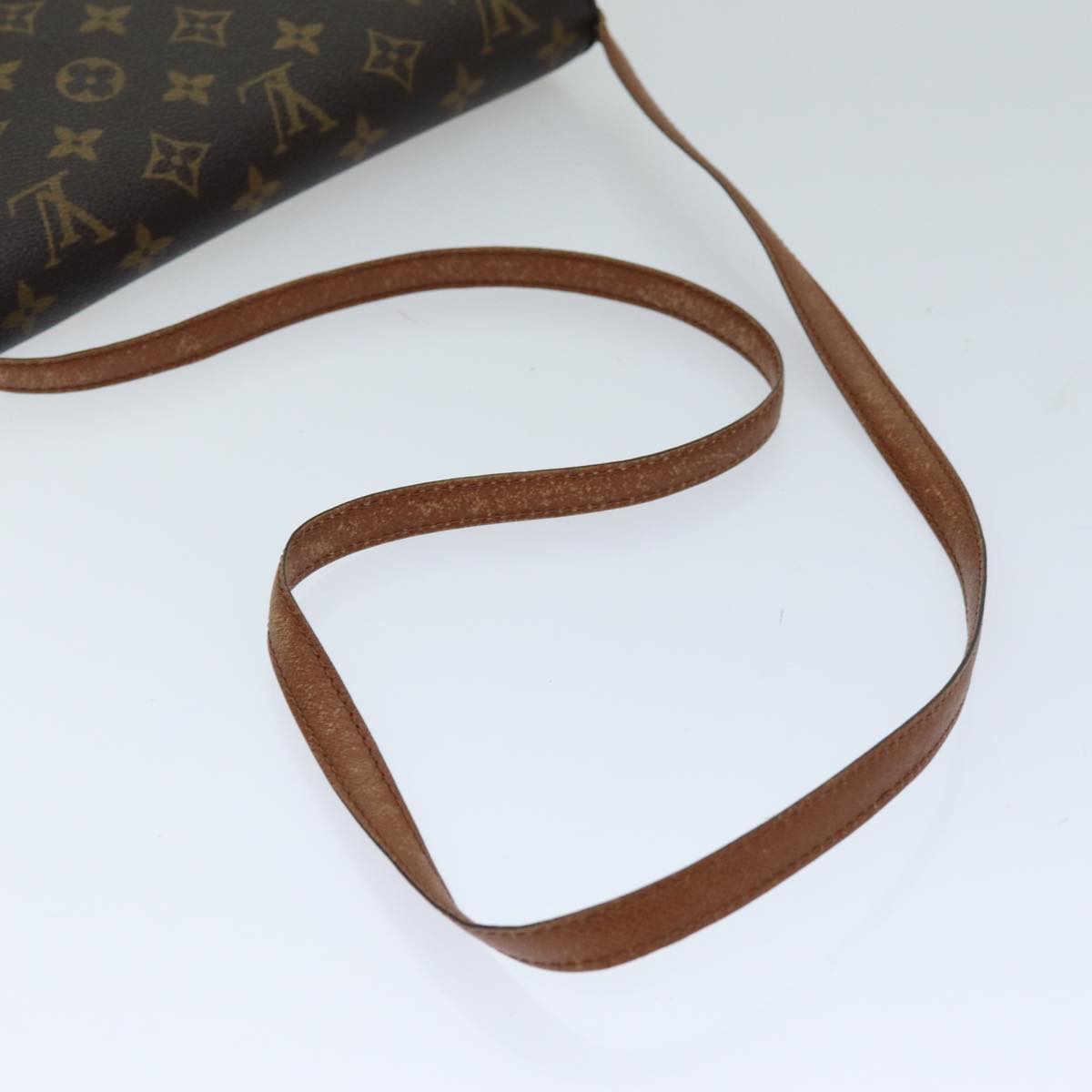 LOUIS VUITTON Monogram Bordeaux 24 Shoulder Bag M51798 LV Auth 75245