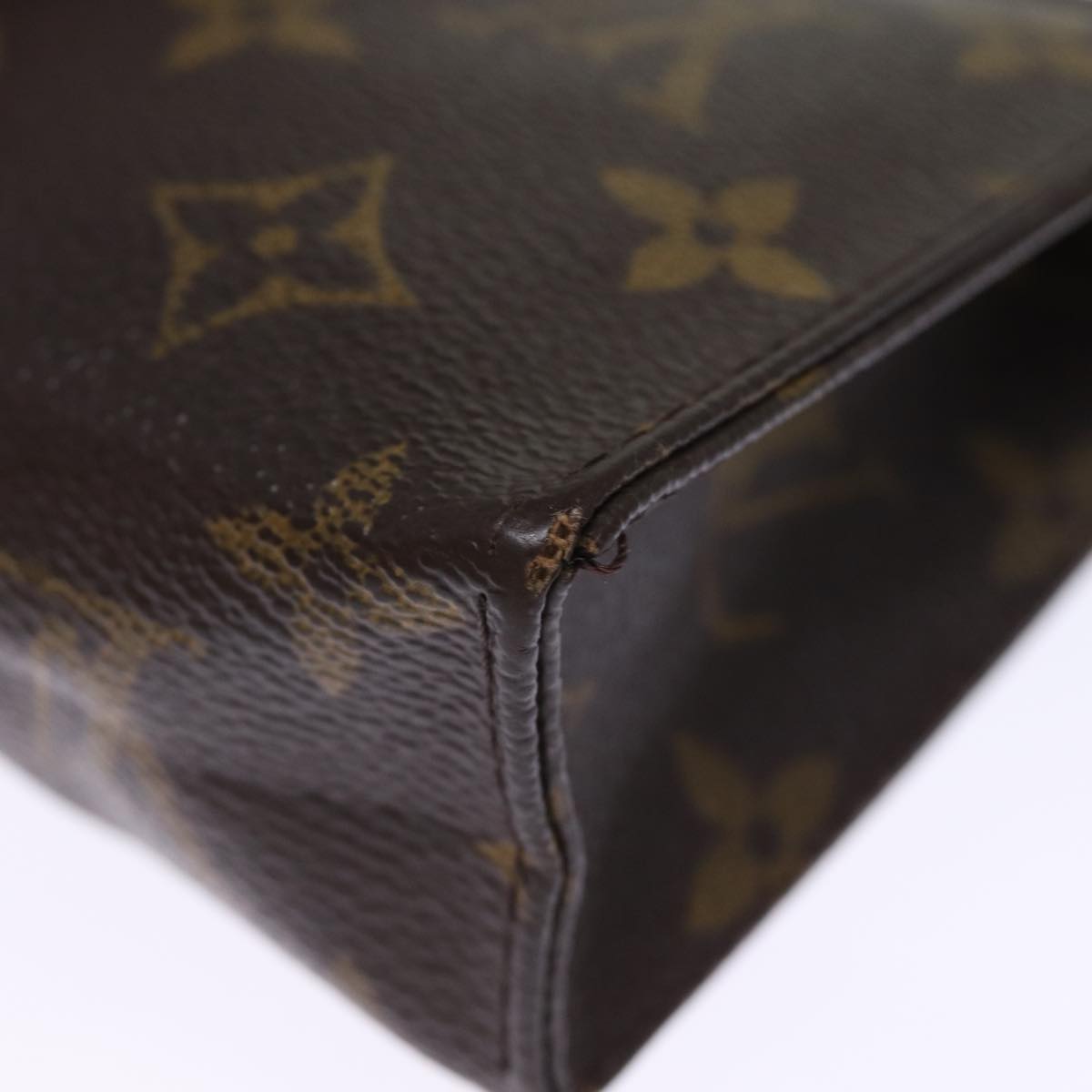 LOUIS VUITTON Monogram Poche Toilette 15 Pouch M47546 LV Auth 75253