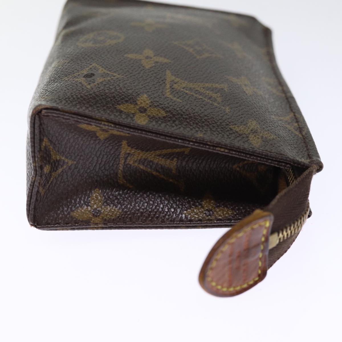 LOUIS VUITTON Monogram Poche Toilette 15 Pouch M47546 LV Auth 75253